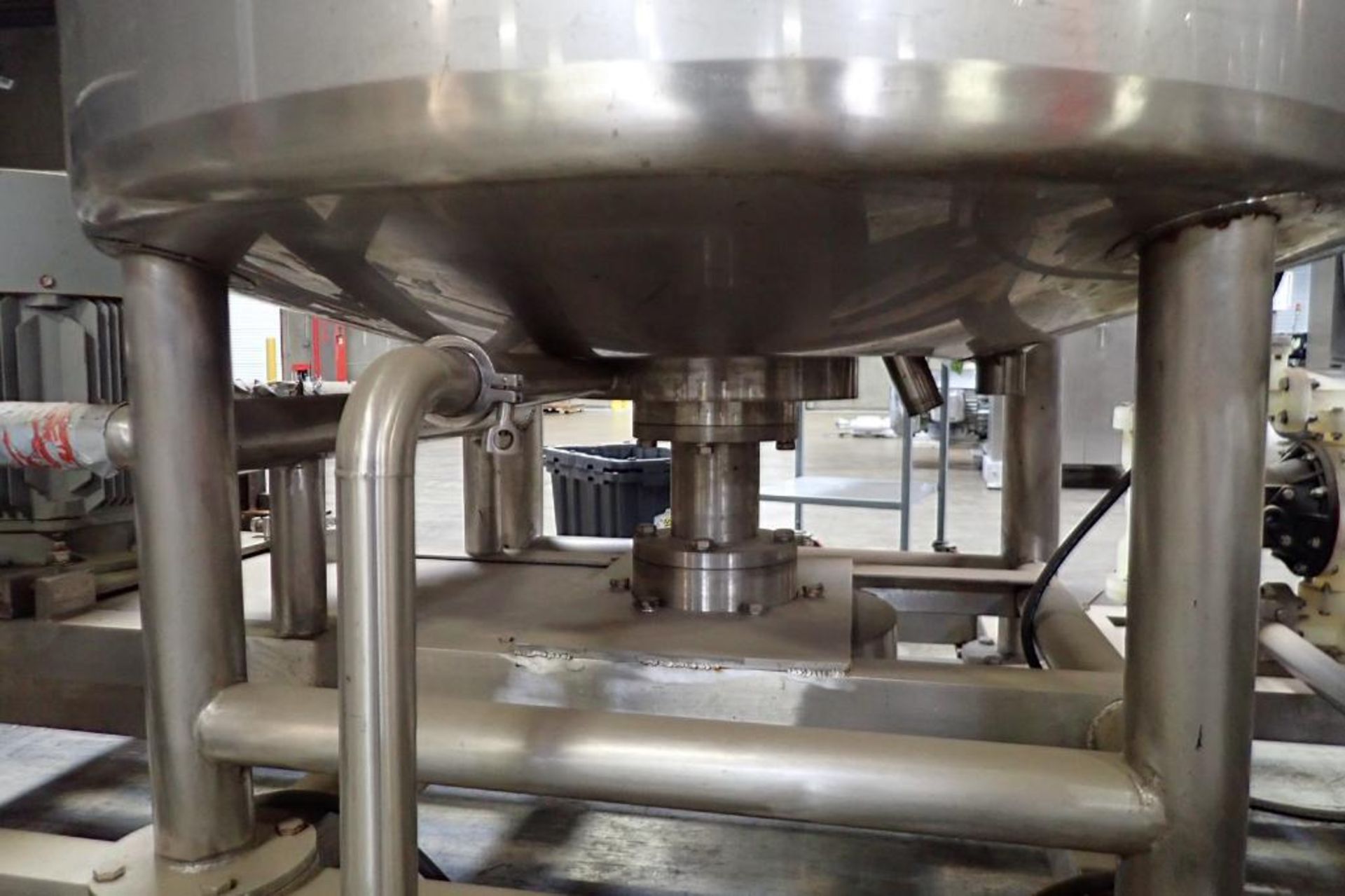 Unused stainless steel skid mounted: (1) jacketed 800 liter emulsifier with top agitation, (1) 800 l - Image 11 of 27