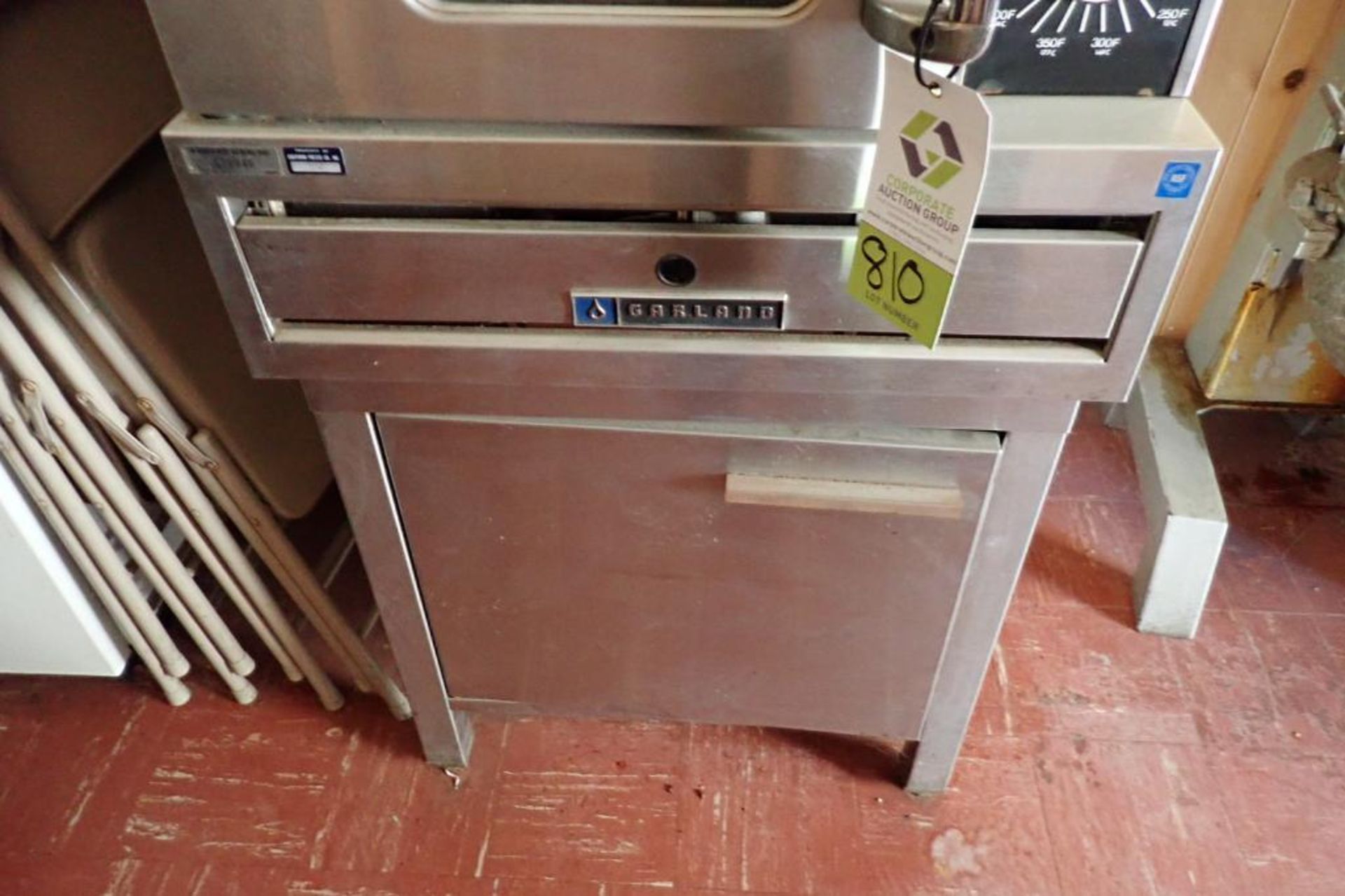 Garland SS single door oven, natural gas. **Rigging Fee: $250** - Image 4 of 10