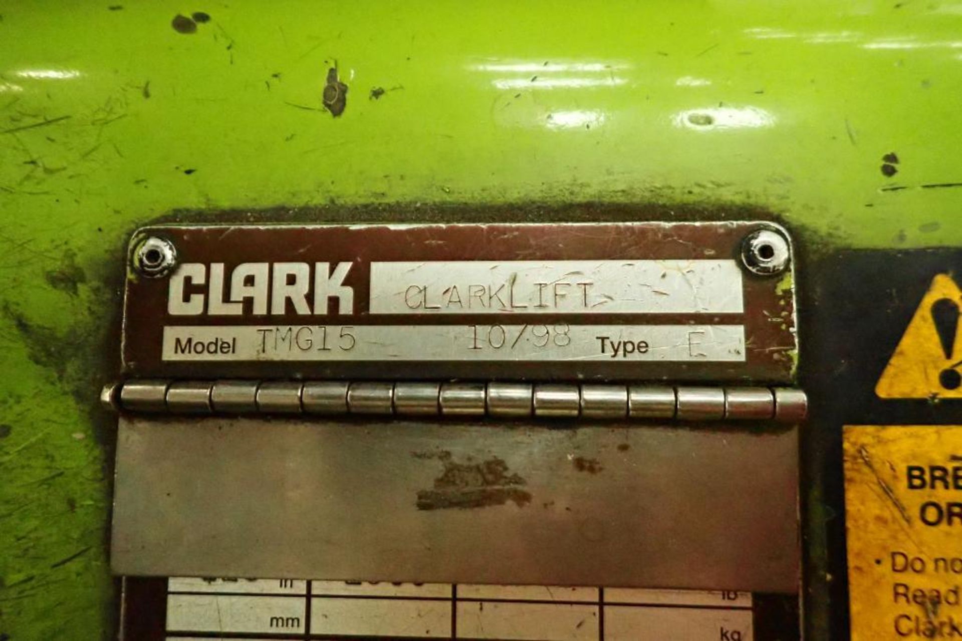 Clark 36 volt electric fork lift, Model TMG15, SN TMG248-0254-7484FB, 2,900 lb., 128 in., 28,408 hou - Image 7 of 10