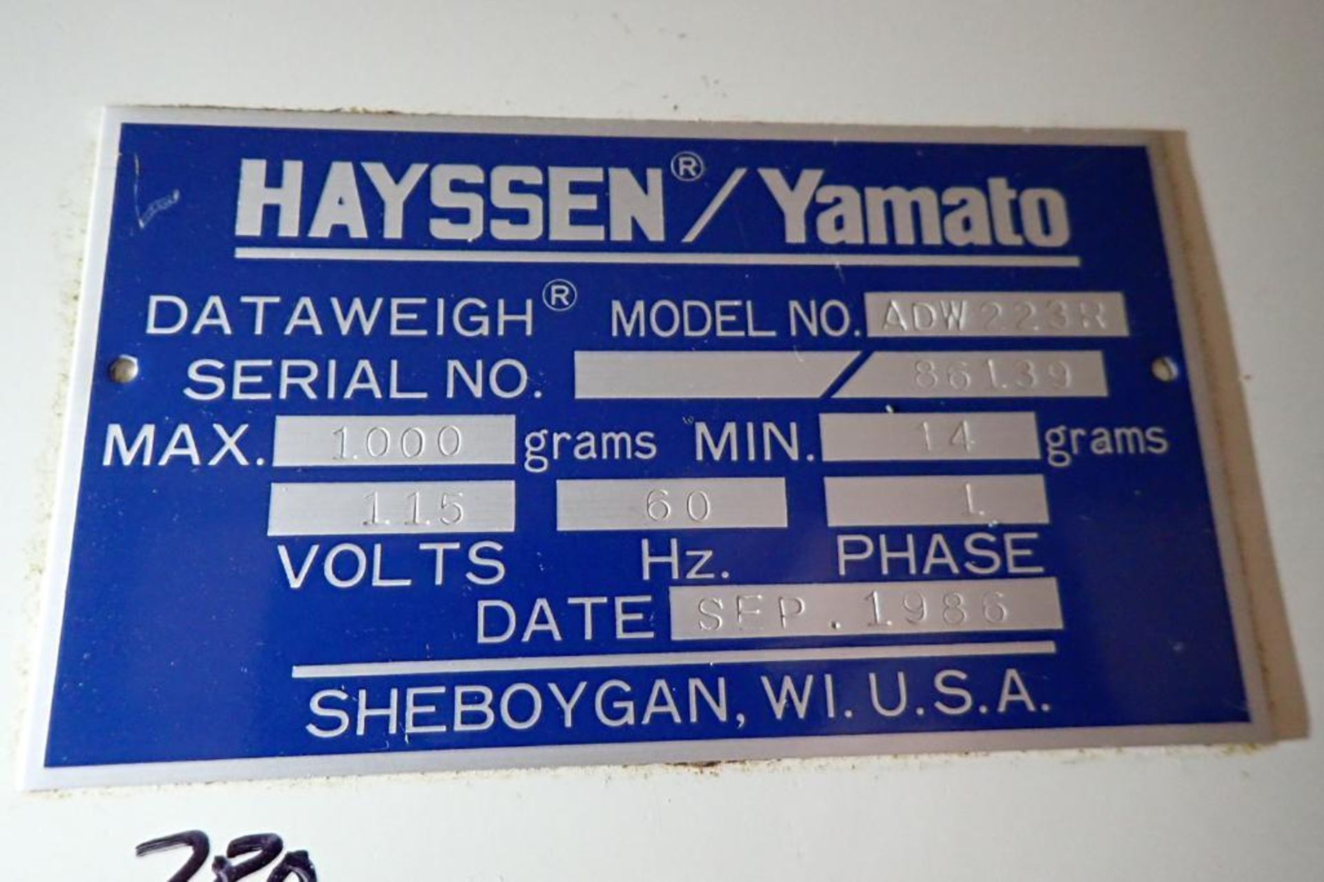 1986 Yamato 12-head scale, Model ADW 223R, SN: 86139, 14- 1000 gram capacity. **Rigging Fee: $400** - Image 11 of 11