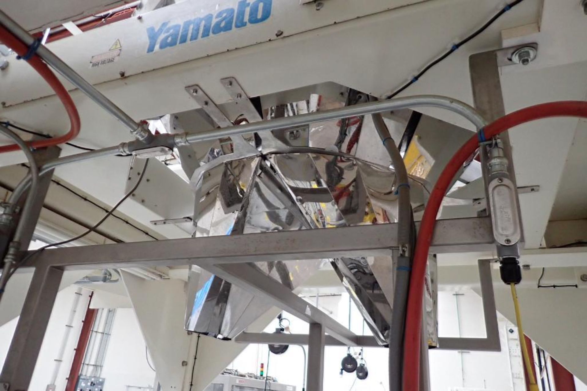 Yamato 20-head scale, Model ADW-520ACC, SN: MA88305/WG100262, 4 - 500 gram capacity, dual drop. **Ri - Image 6 of 10