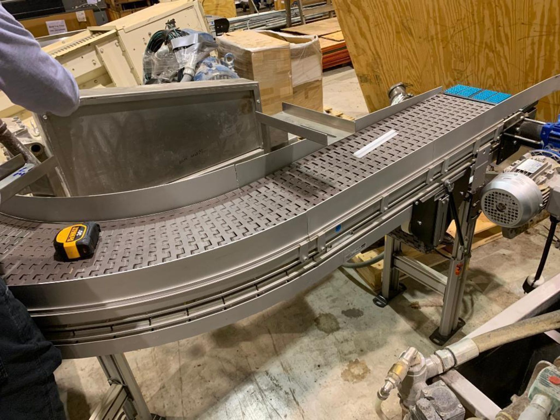 Dorner aluminum conveyor. (Located in Kenosha, WI) - Image 9 of 16