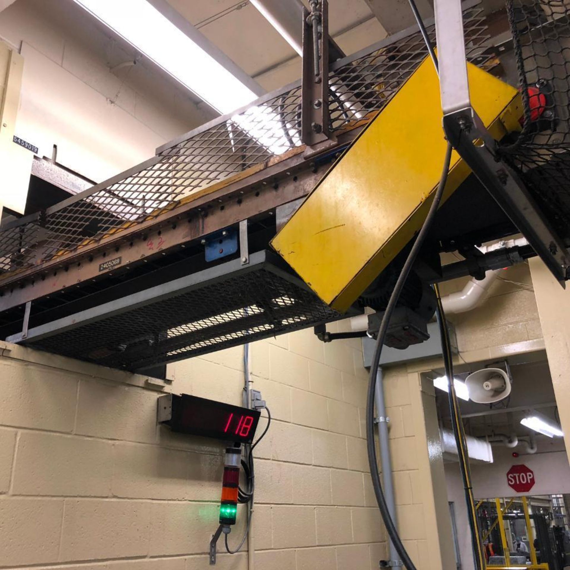 Mathews mild steel over head full case conveyor. (Located in Winona, ON Canada) - Image 17 of 18
