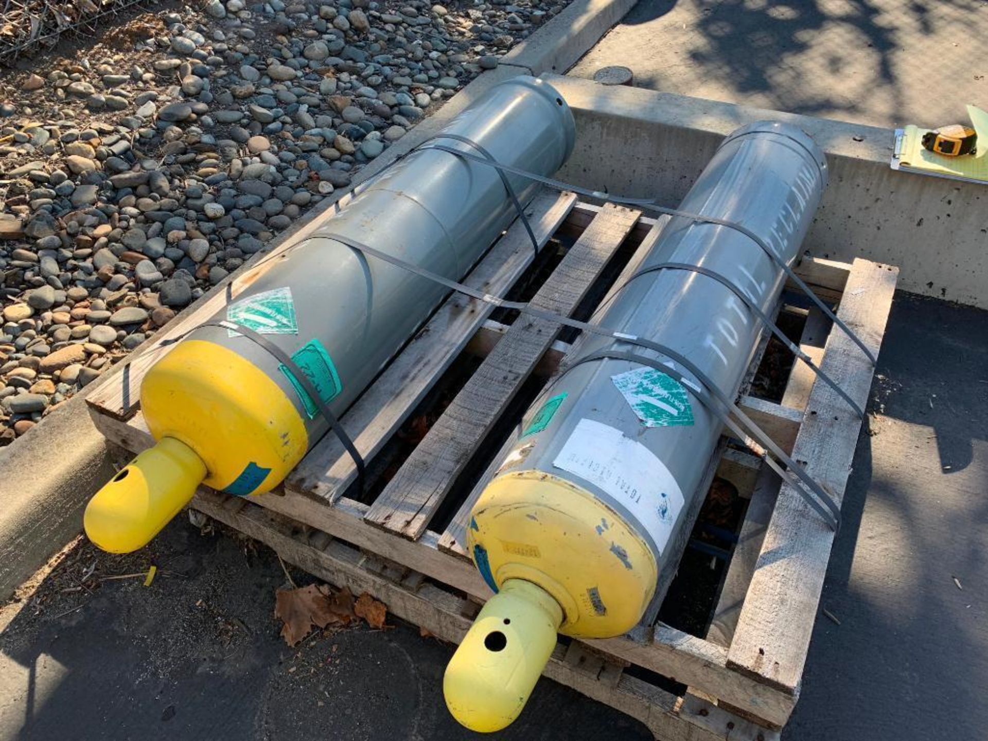 (2) cylinders with reclaimed R-22 freon refrigerant. (Located in Stockton, CA) - Image 8 of 14