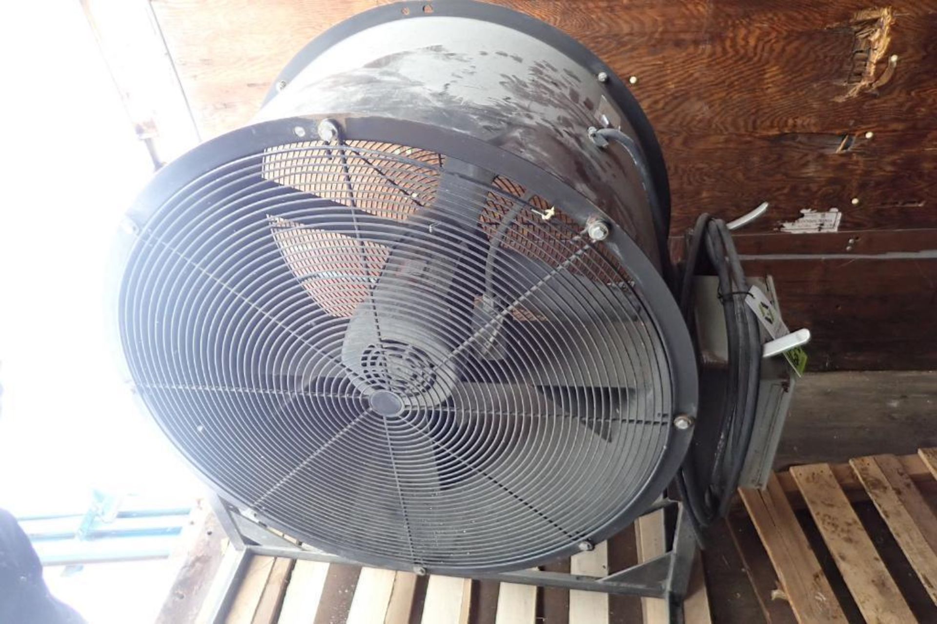 Dayton 36 in. fan. (Located in Kenosha, WI)