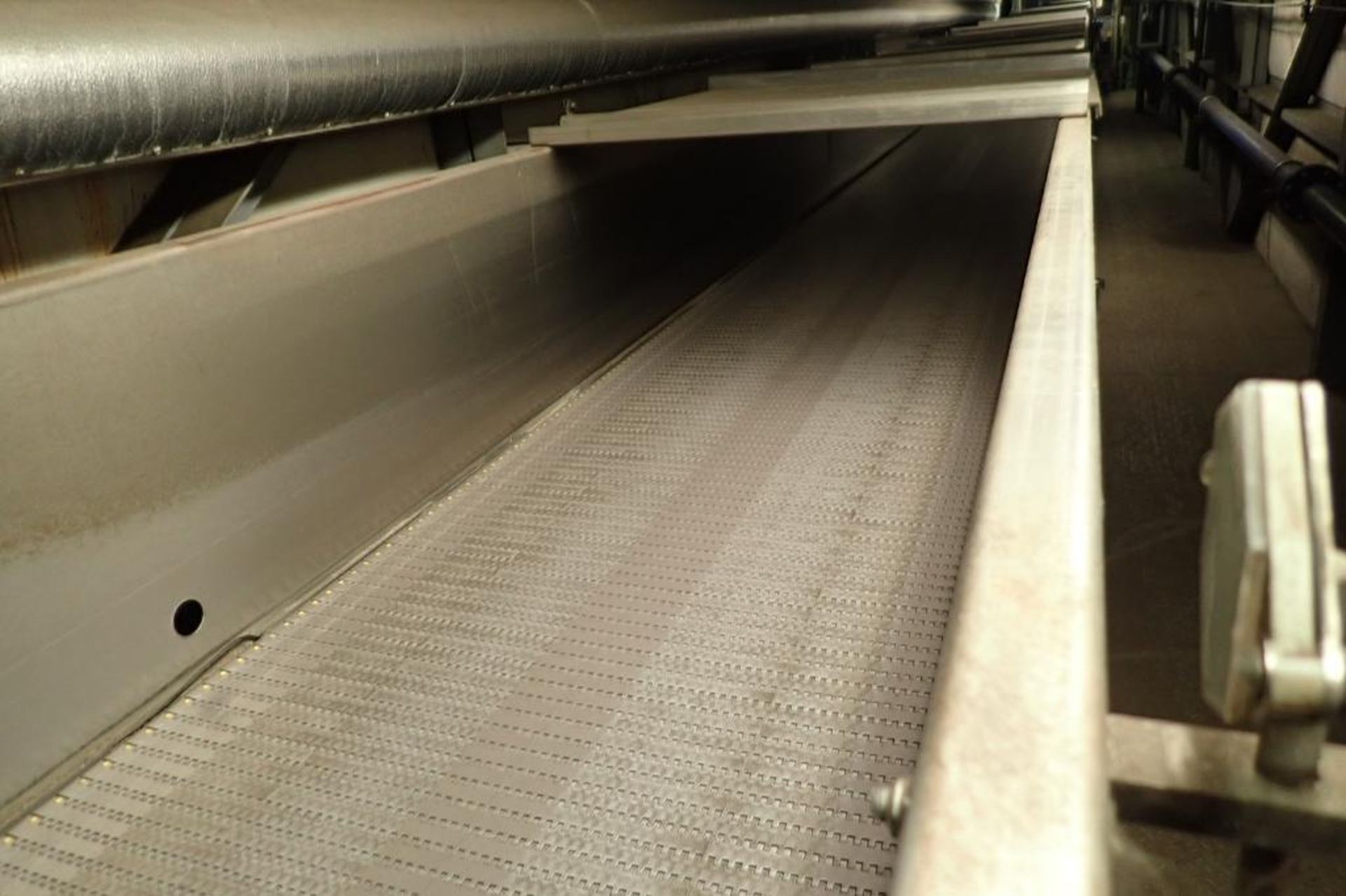 SS plastic interlock belt conveyor - (Located in Newport, TN) - Image 2 of 7