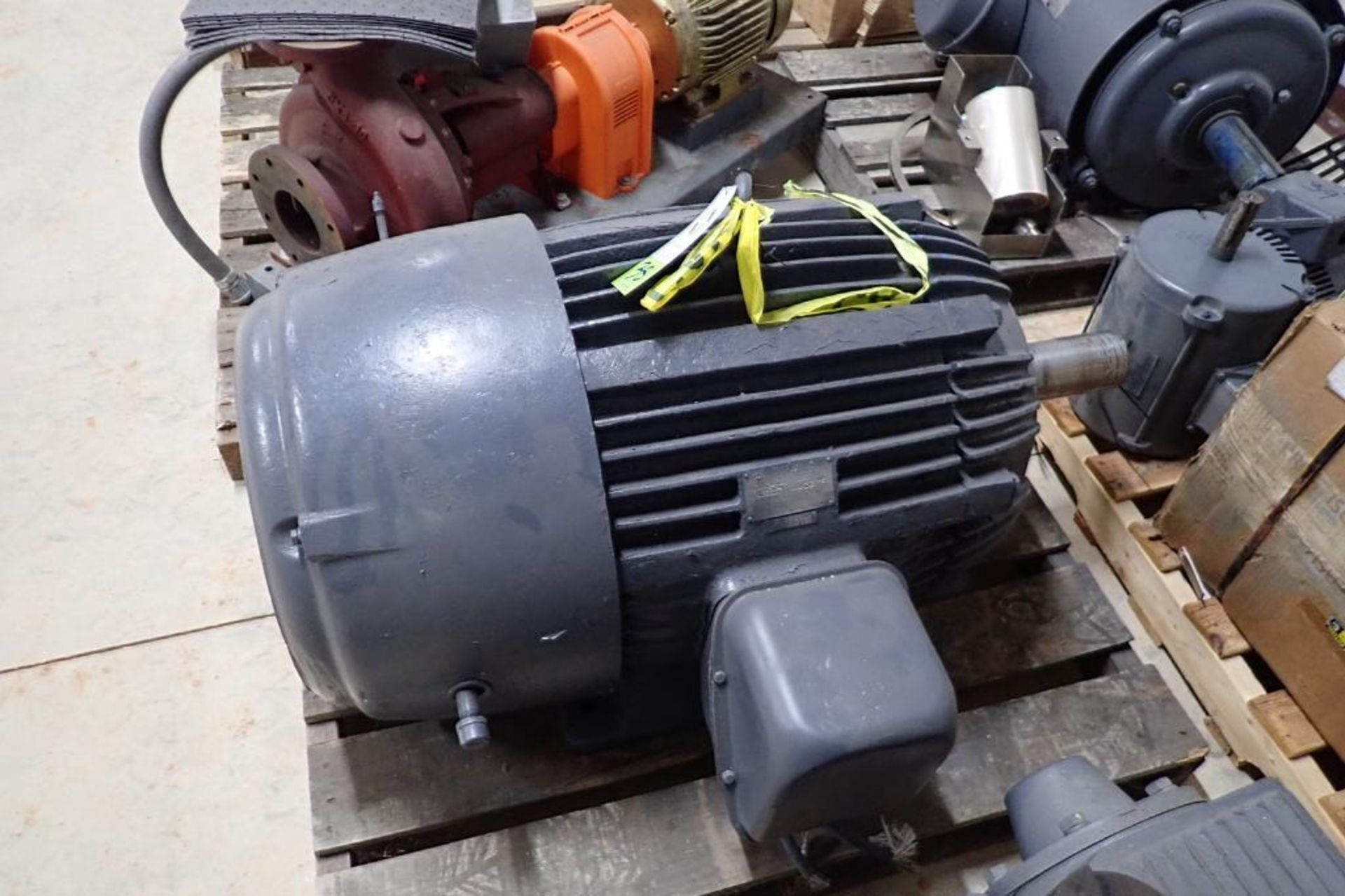 US Electric 150 hp motor - (Located in Fayetteville, AR)