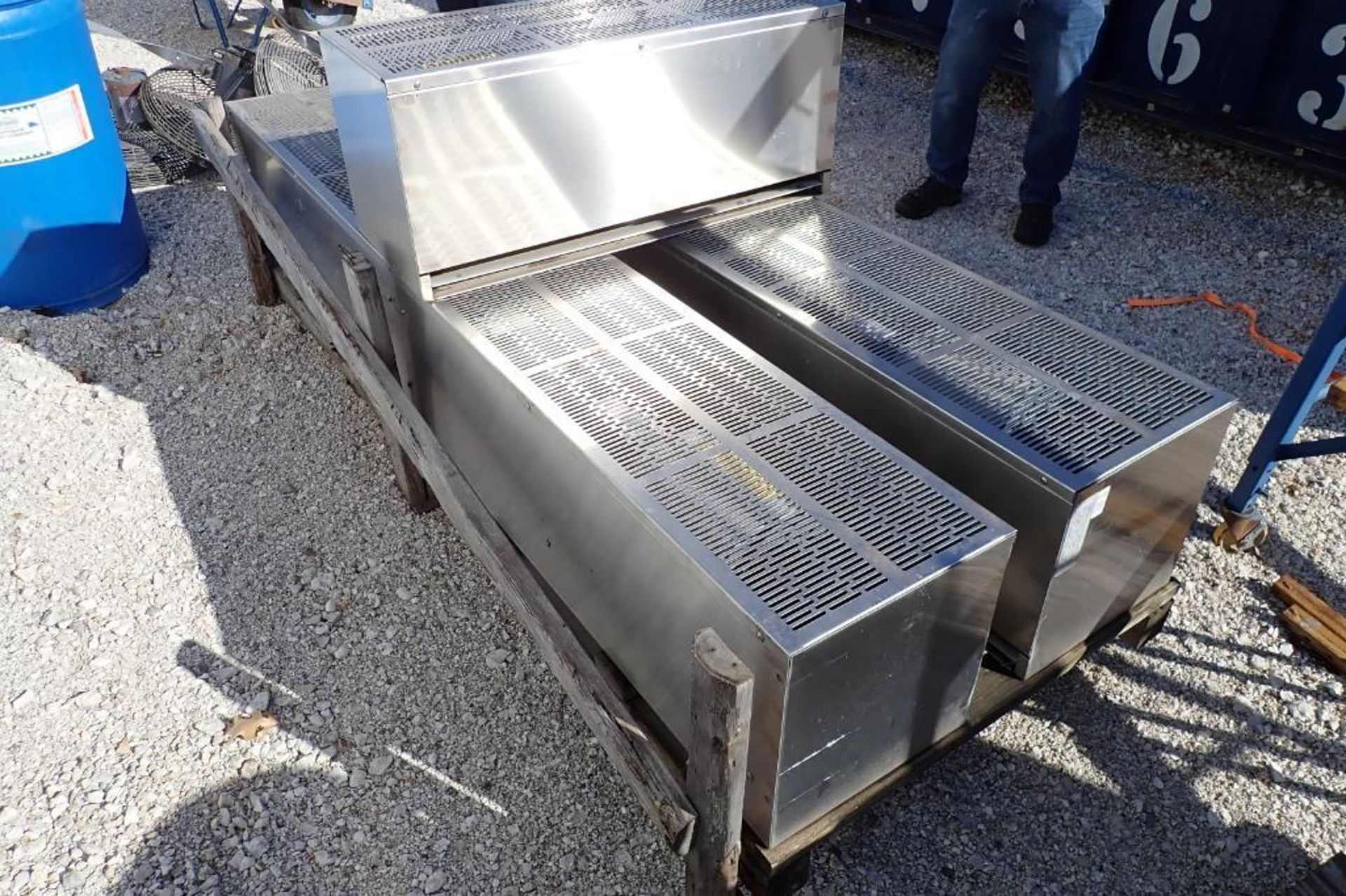 Pallet of Stainless Steel TMI air curtains - (Located in Fayetteville, AR) - Image 5 of 8