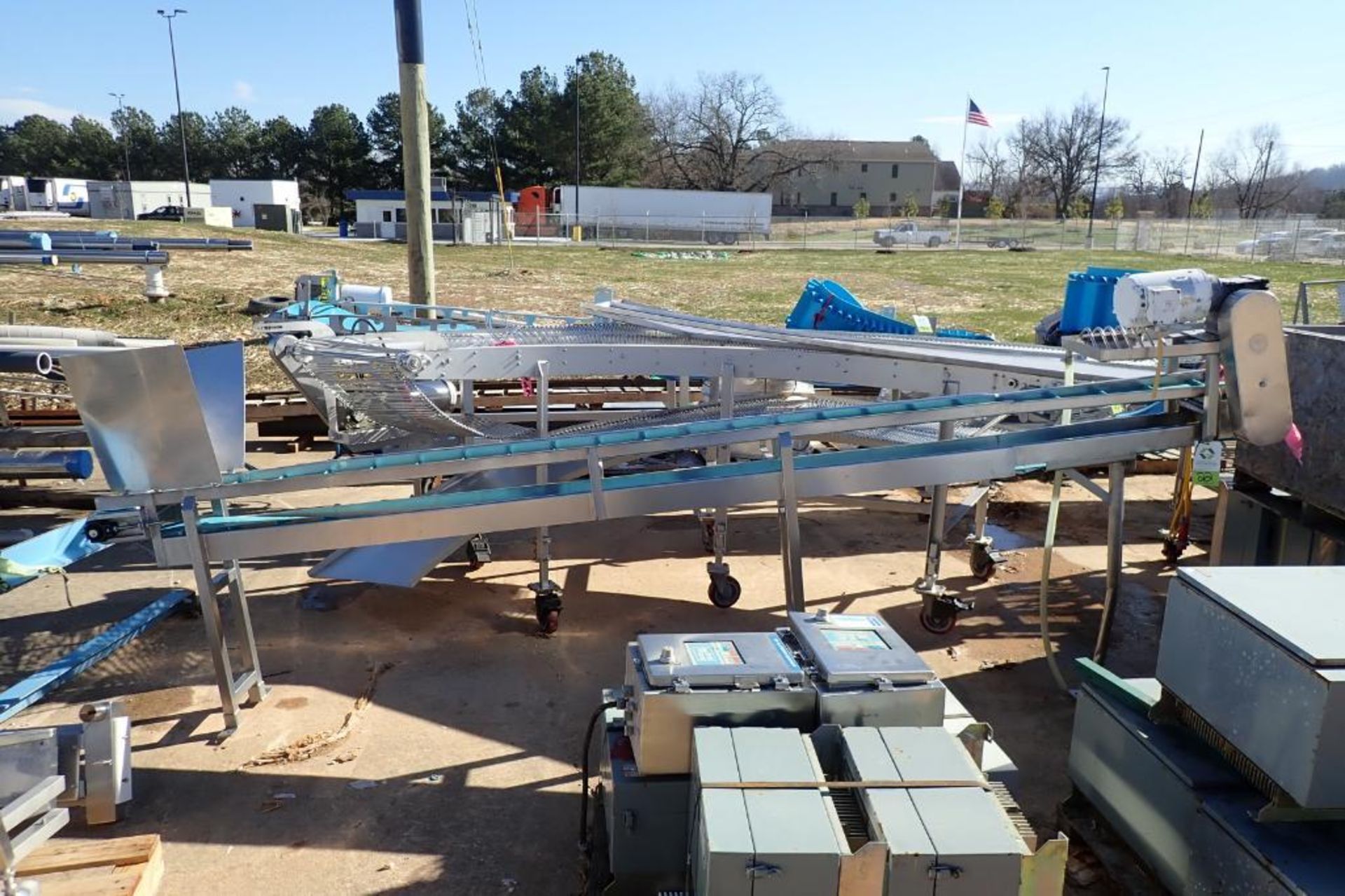 SS incline conveyor - (Located in Fayetteville, AR)