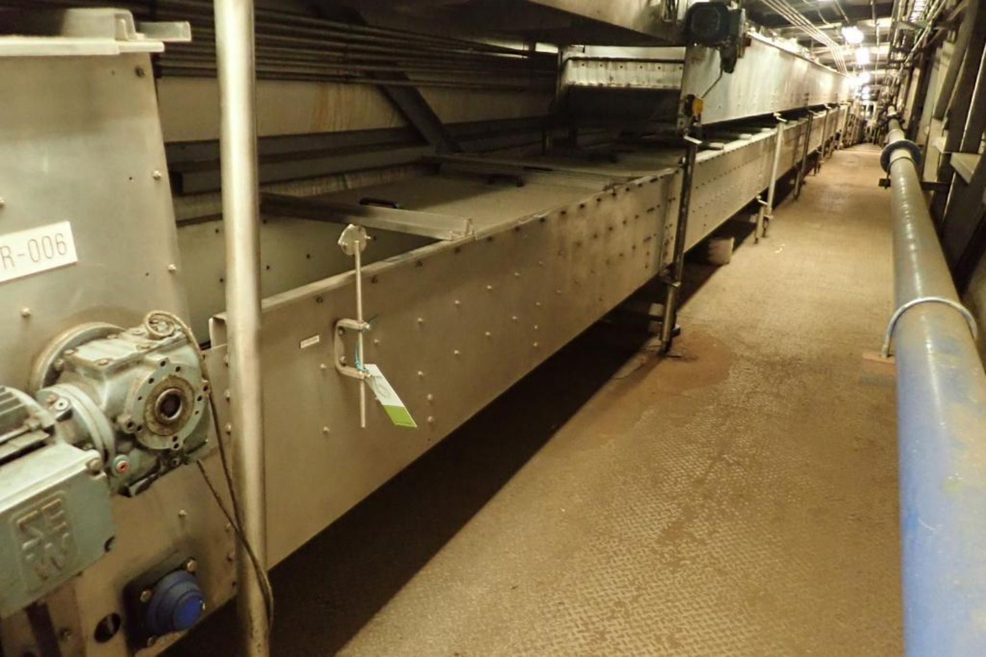 SS plastic interlock cleated belt conveyor - (Located in Newport, TN)