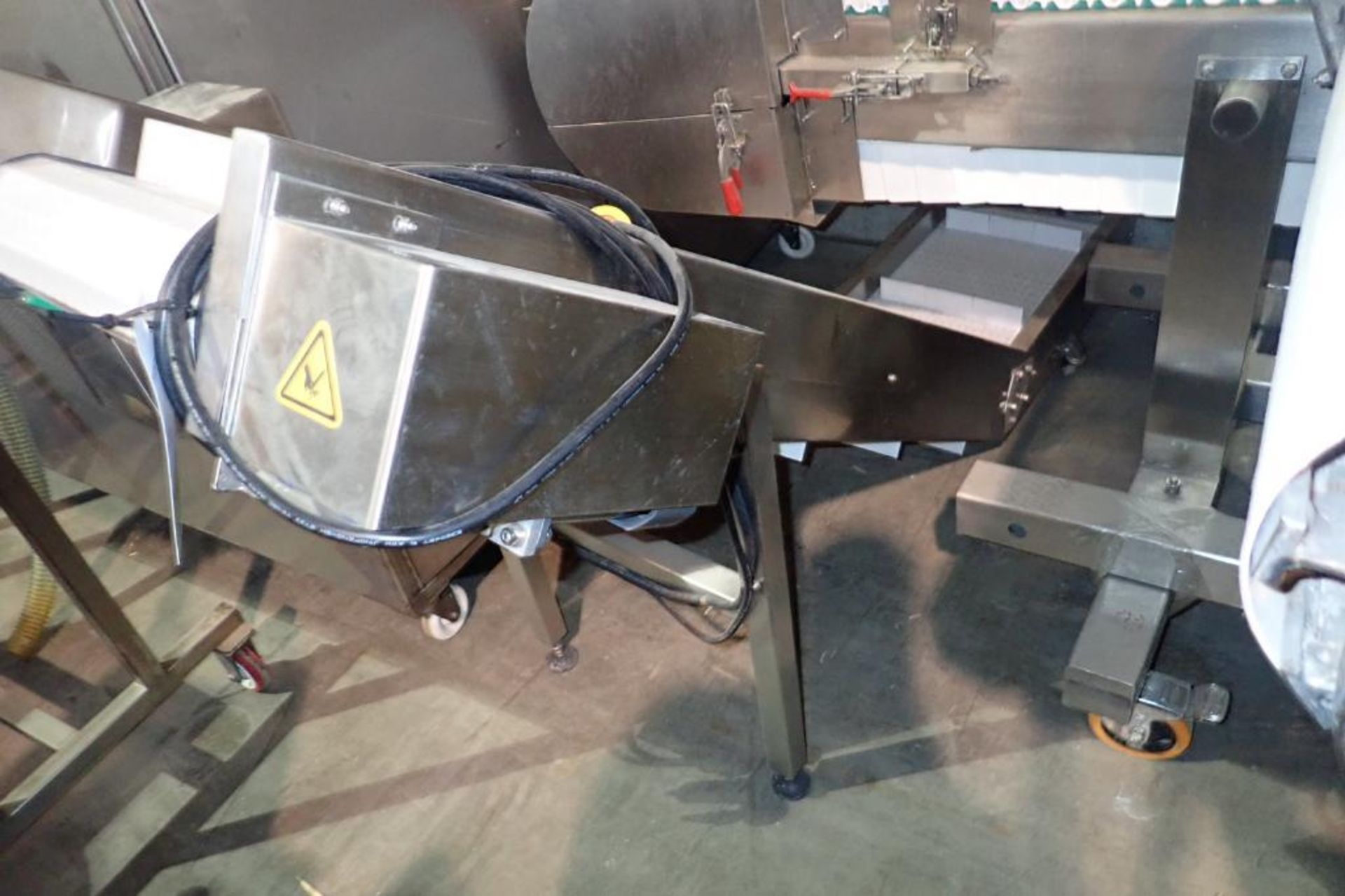 Weight pack systems incline cleated coneyvor - (Located in Omaha, NE)