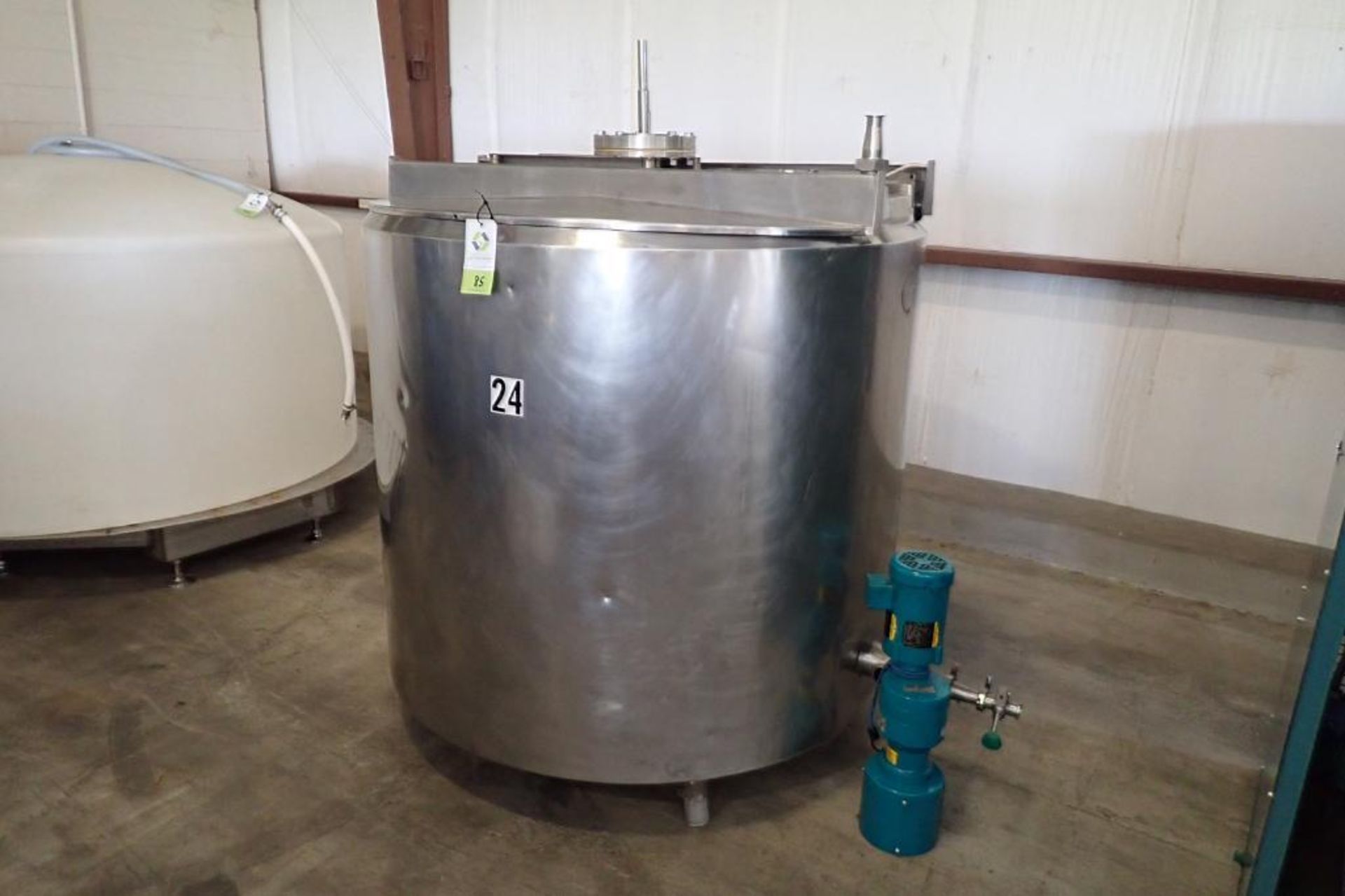 Cherry Burrell round processor, Model EPT, SN 400-59-663, jacketed, top agitation, 3 stationary