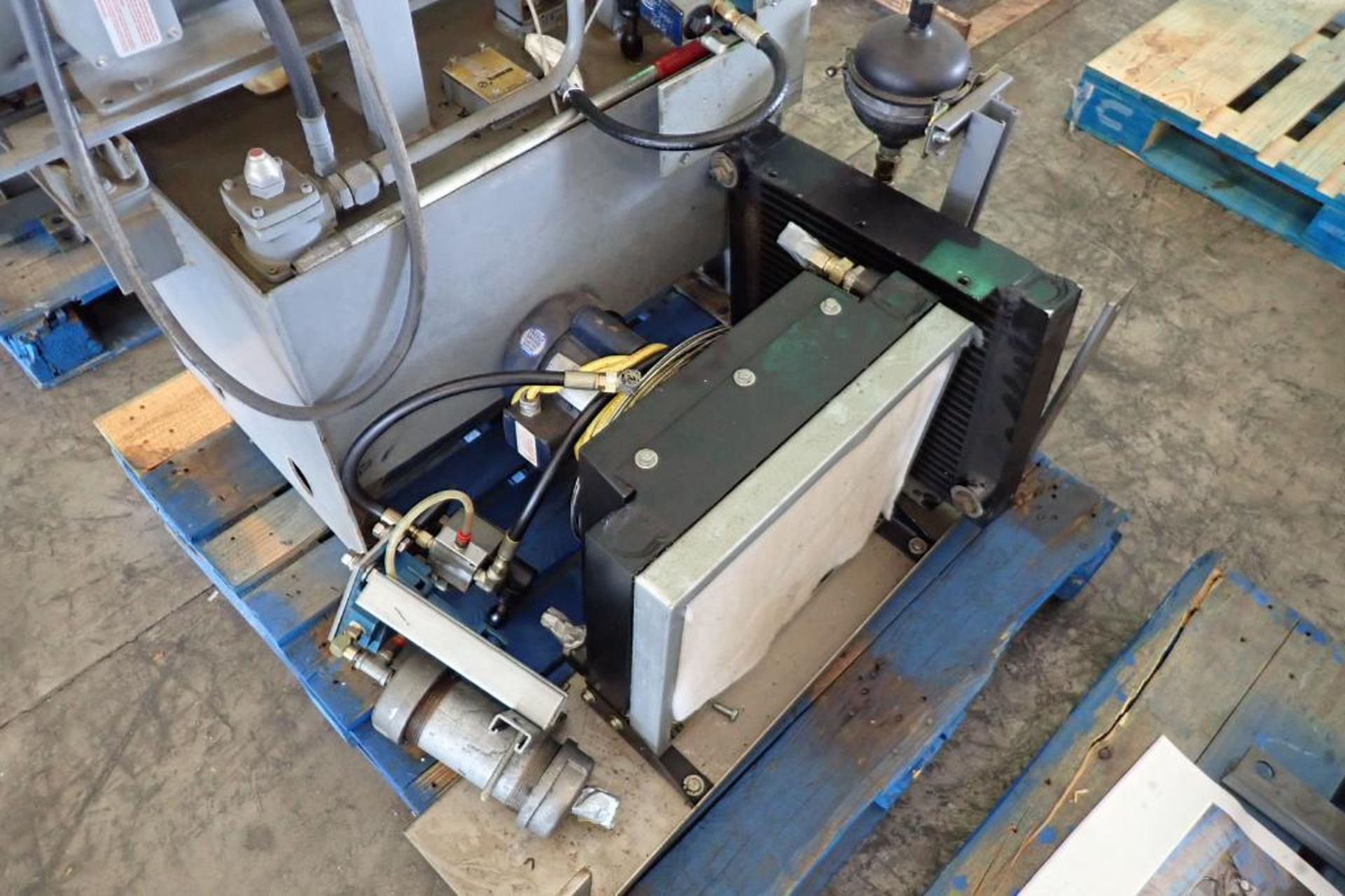 Rexroth hydraulic power pack, 7.5 hp, AKG compressor fan { Rigging Fee: $25} - Image 13 of 13