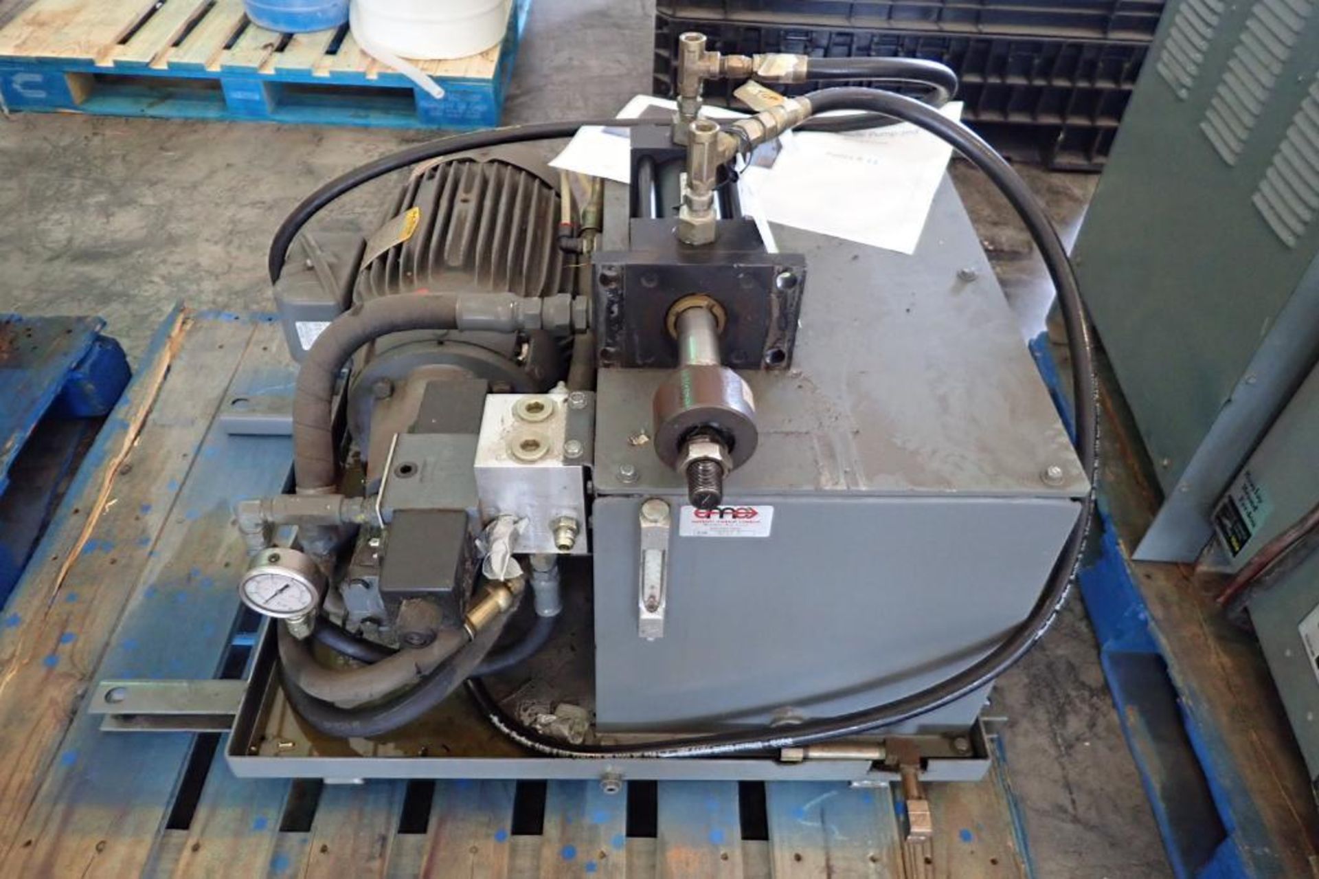 Continental hydraulics hydraulic power pack, 15 hp motor { Rigging Fee: $25}