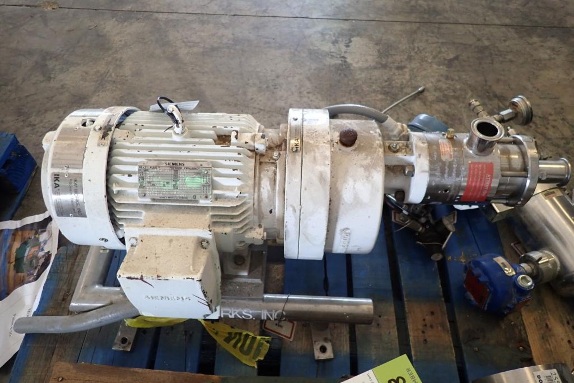 IKA 2000 series centrifugal pump, 10 hp, 1.5 in. in/out { Rigging Fee: $25} - Image 6 of 9