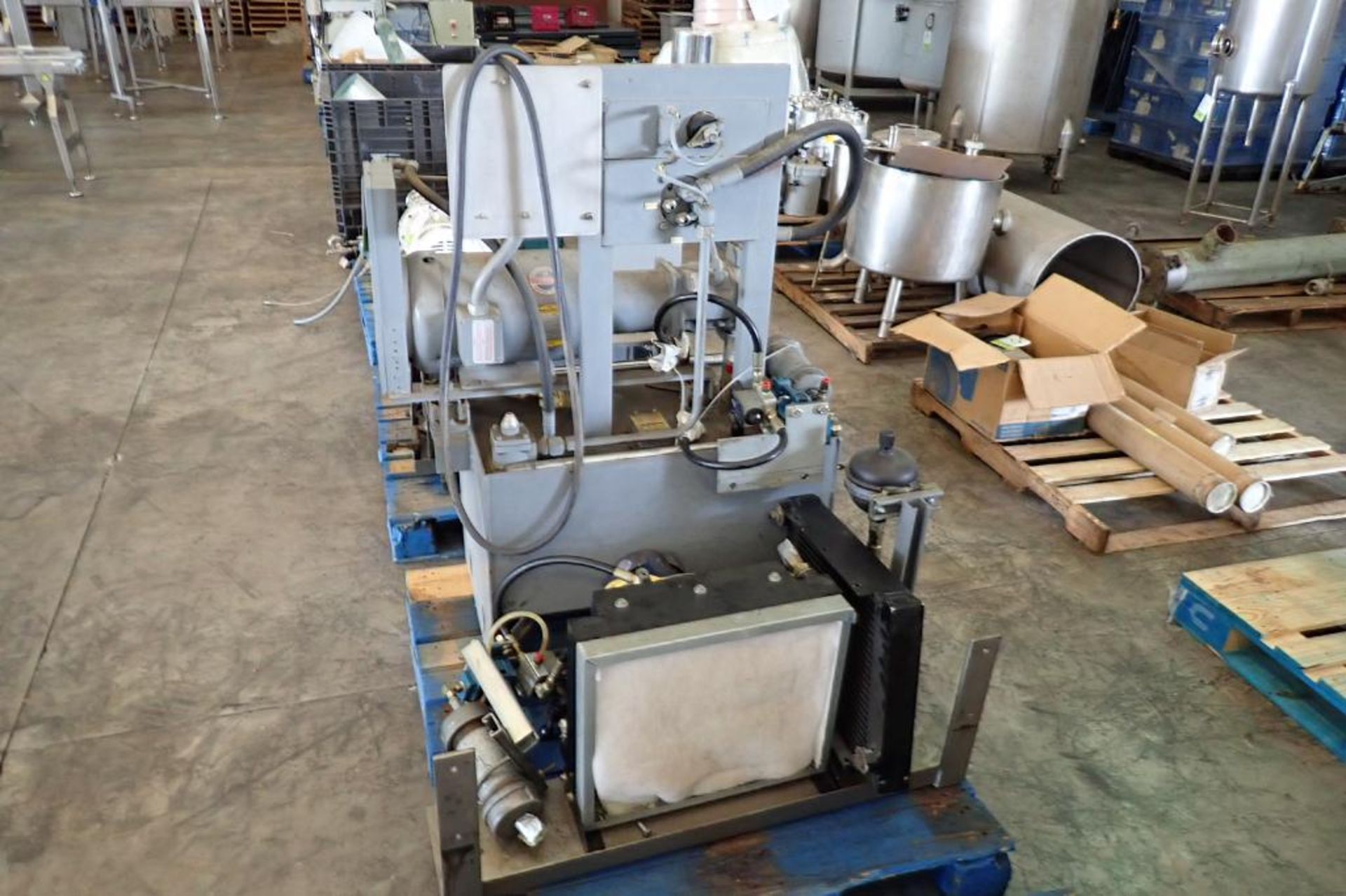 Rexroth hydraulic power pack, 7.5 hp, AKG compressor fan { Rigging Fee: $25} - Image 2 of 13