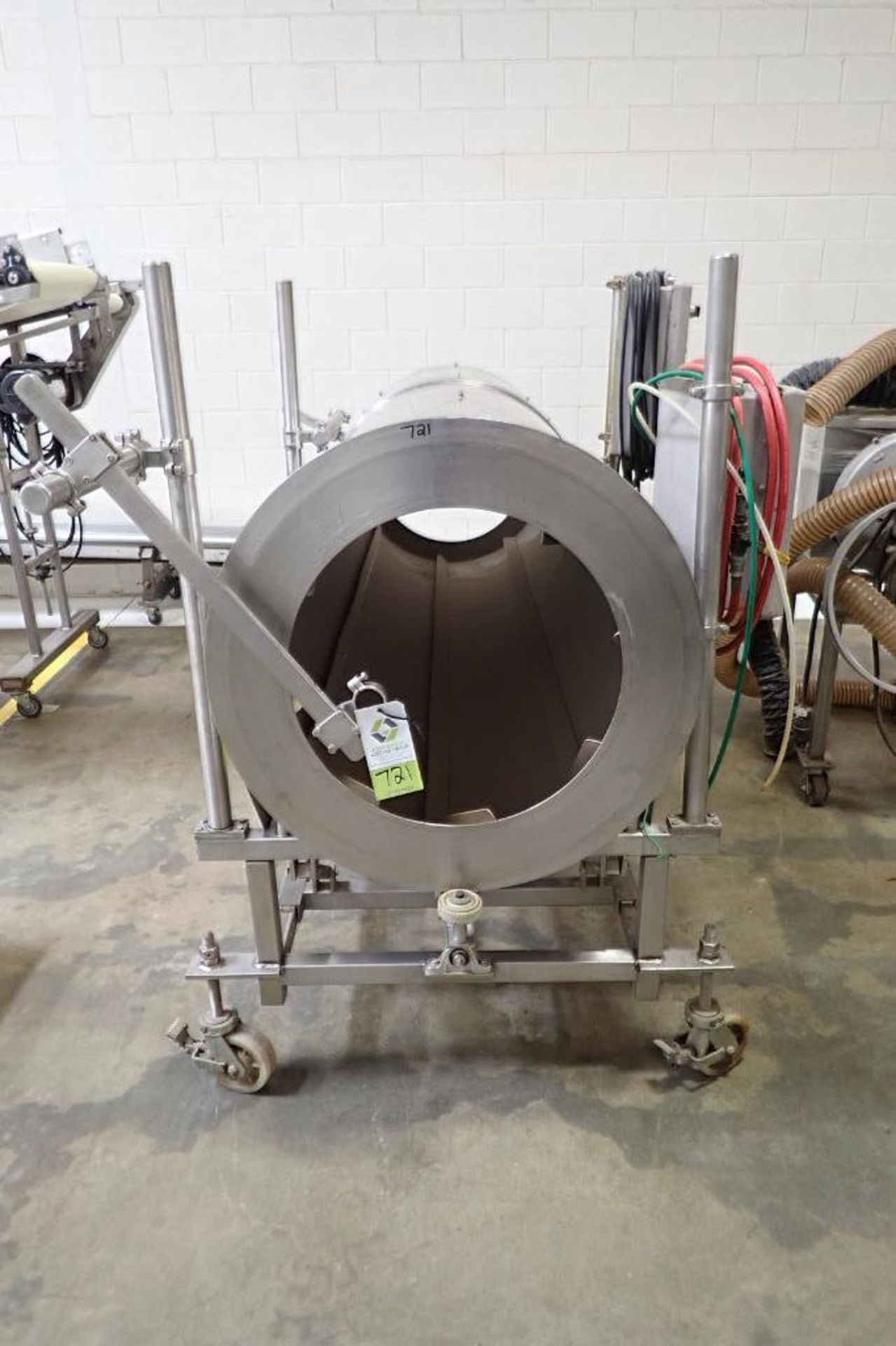 Spray Dynamics soft flite coating drum. {Located in Visalia, CA} - Image 9 of 17