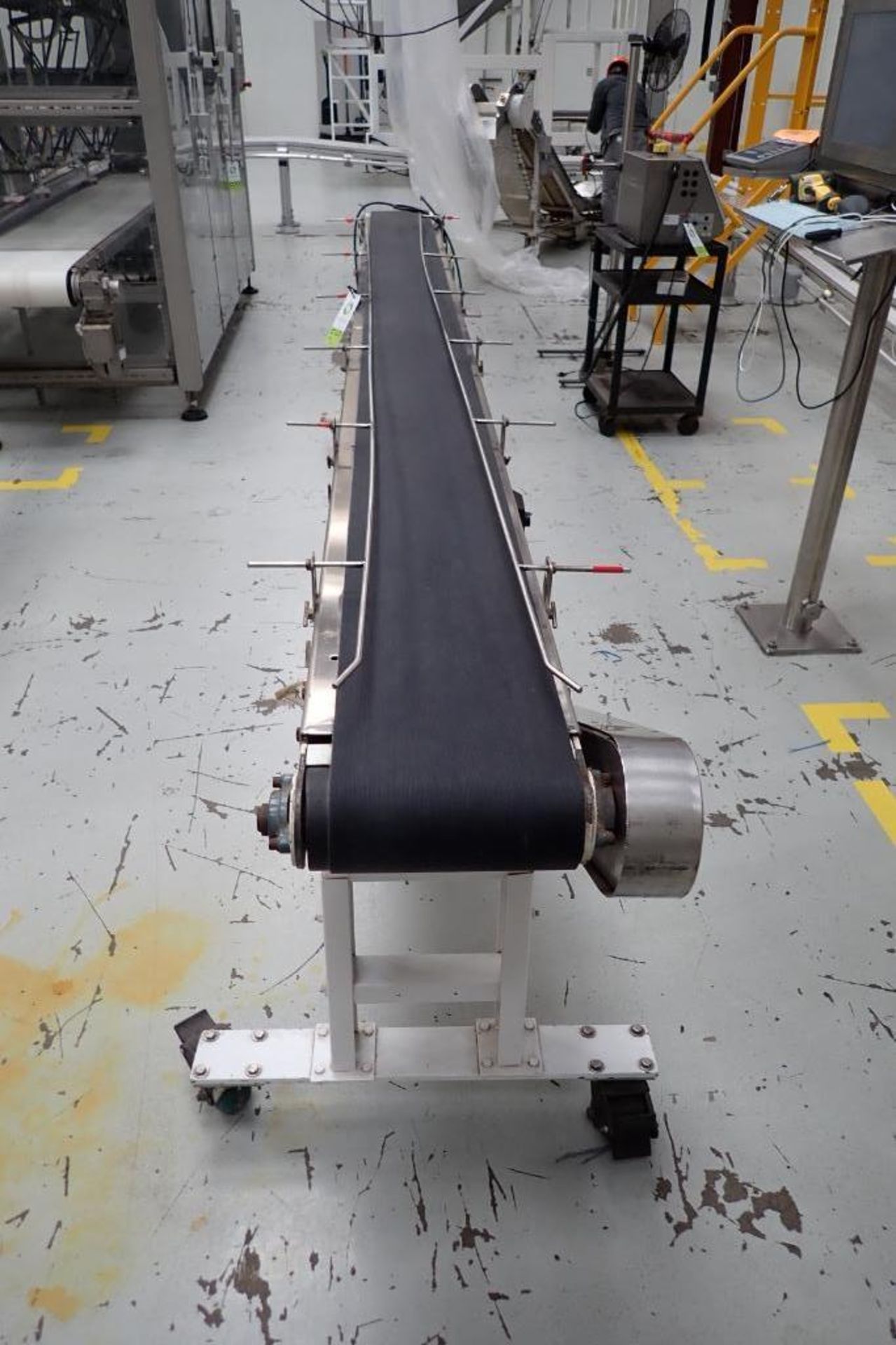 Hytrol belt conveyor. {Located in Visalia, CA} - Image 2 of 7