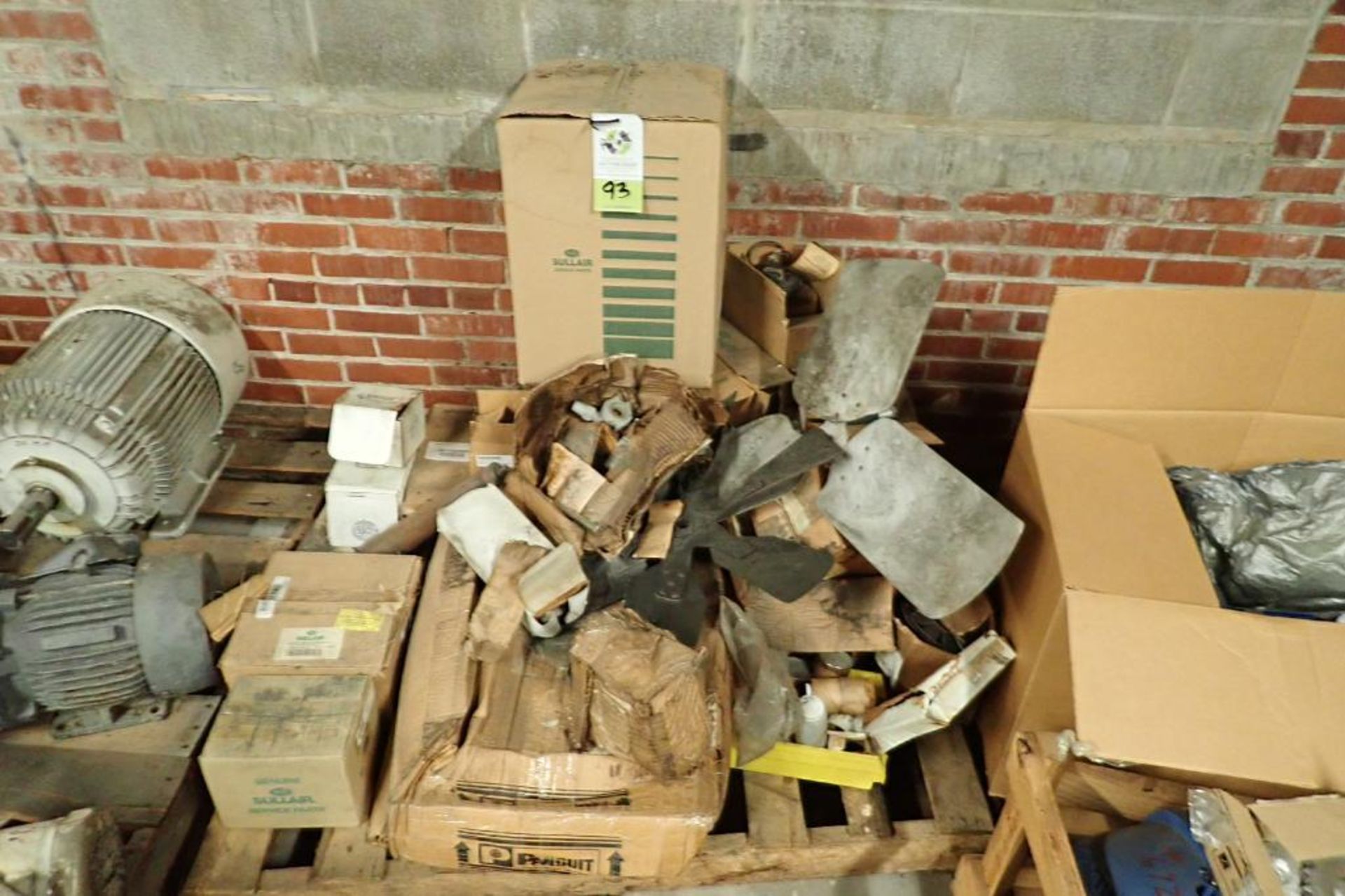 Pallet of Sullair compressor parts. {Located in Dixon, IL}