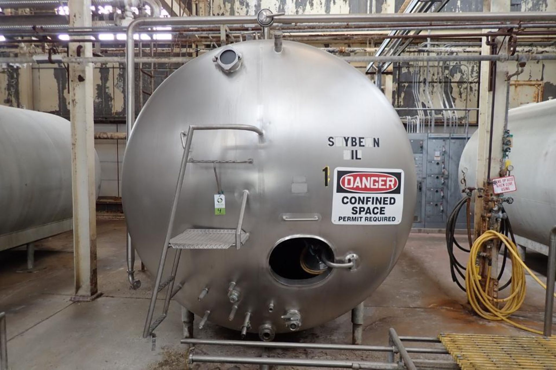 Creamery Package SS jacketed holding tank. {Located in Dixon, IL} - Image 2 of 10