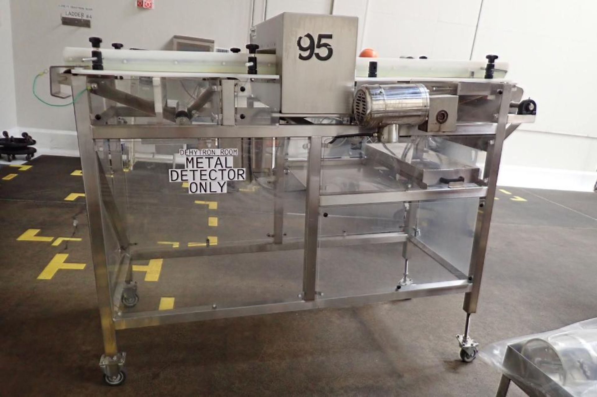 Fortress Phantom metal detector and conveyor. {Located in Visalia, CA} - Image 2 of 12