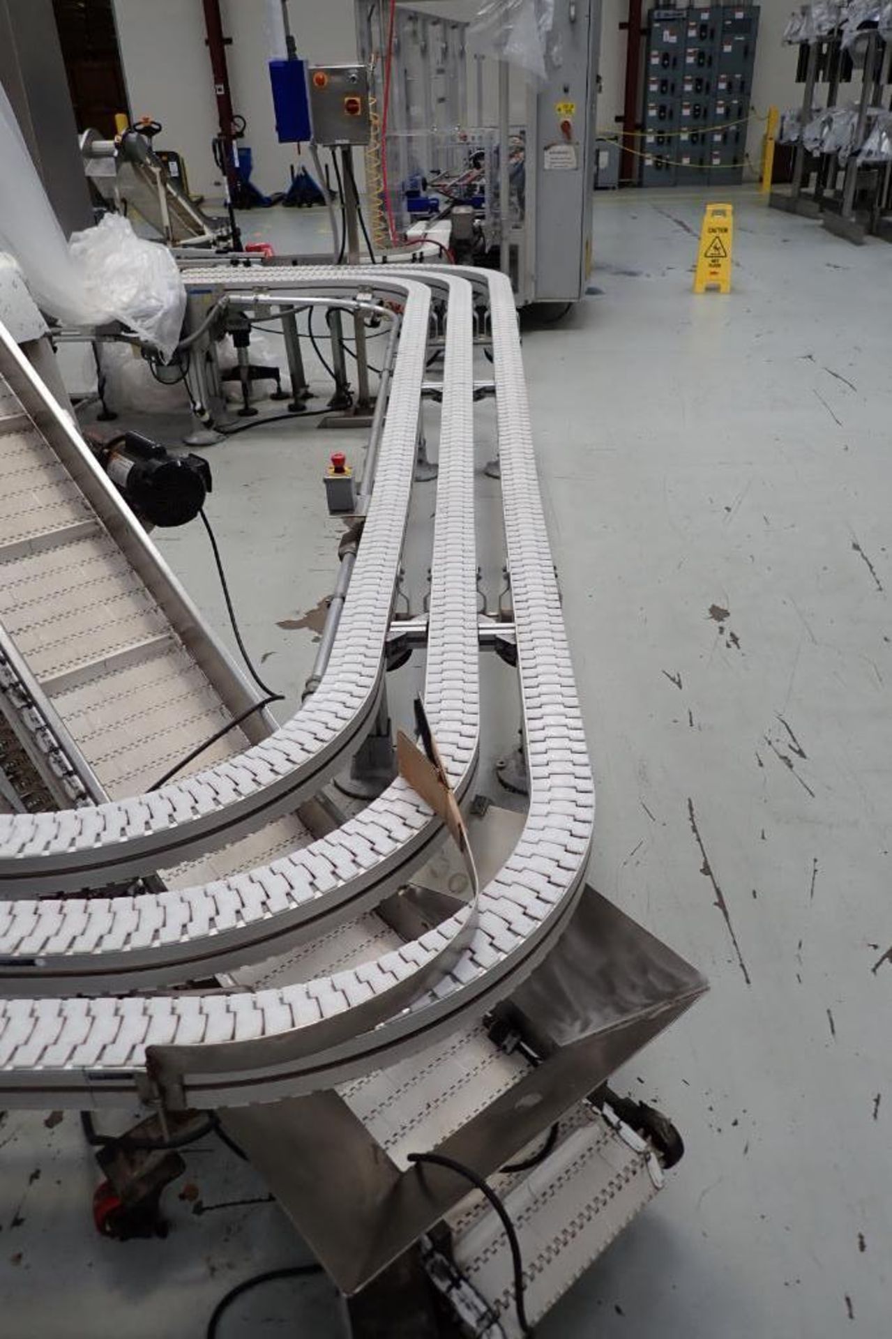 Rexroth 3-lane conveyor. {Located in Visalia, CA}