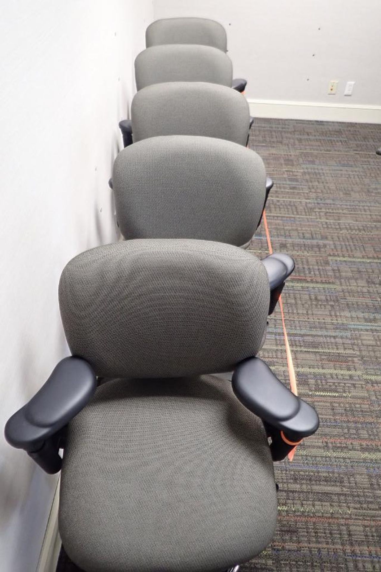 Haworth task chair - Image 4 of 5