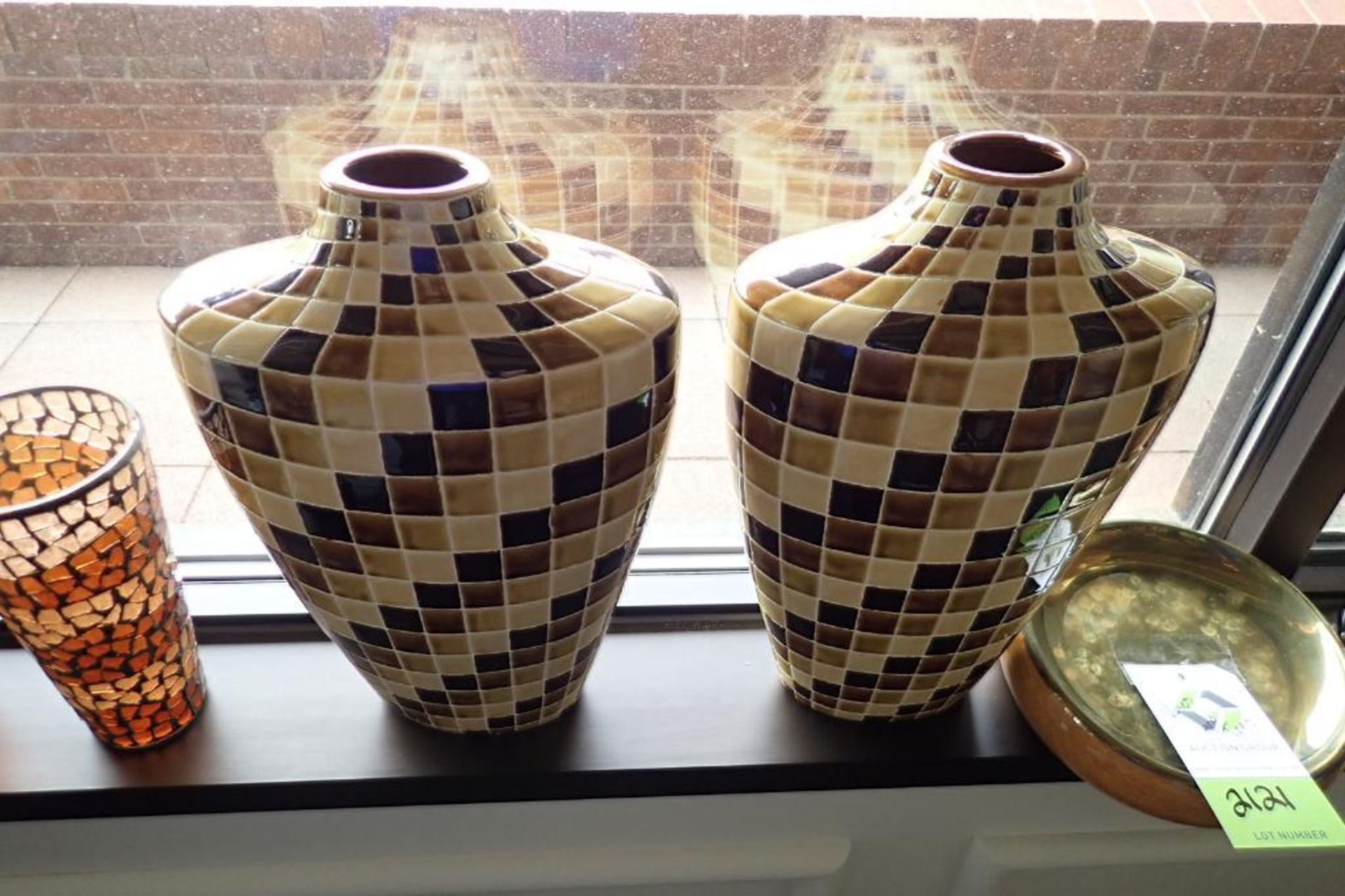 Decorative office vases - Image 3 of 4