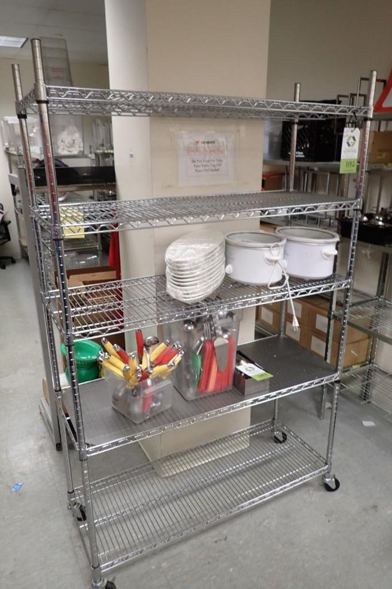 Wire metro rack on casters - Image 2 of 4