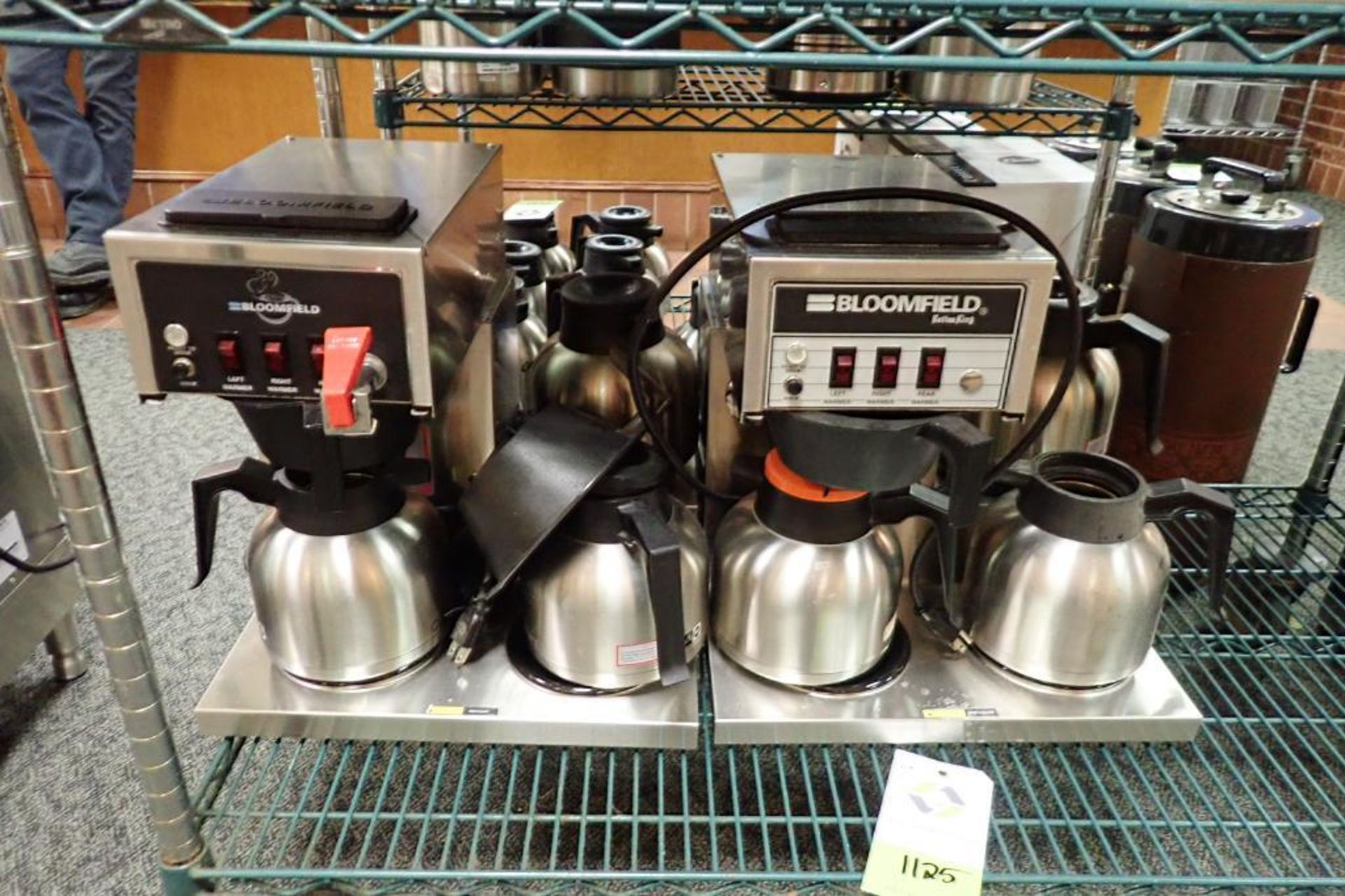 Bloomfield coffee maker with 2 coffee pots