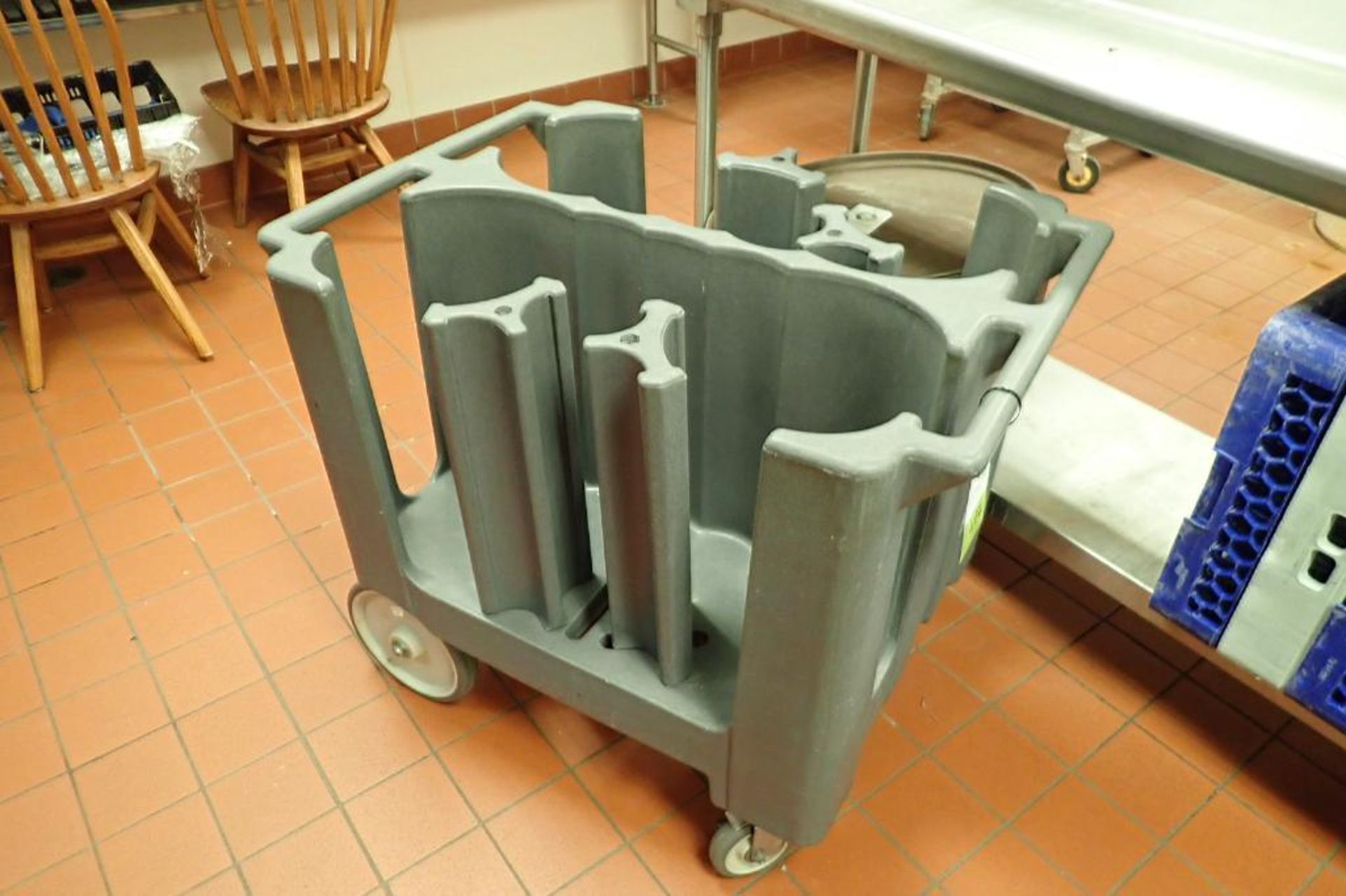 Cambro plate cart