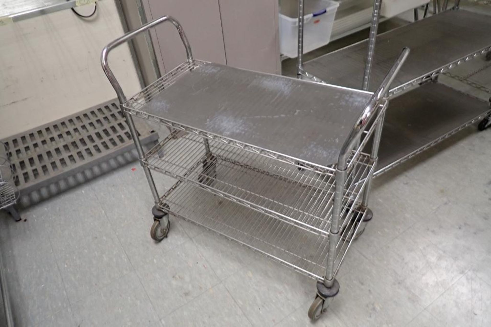 Wire metro rack on casters - Image 3 of 4