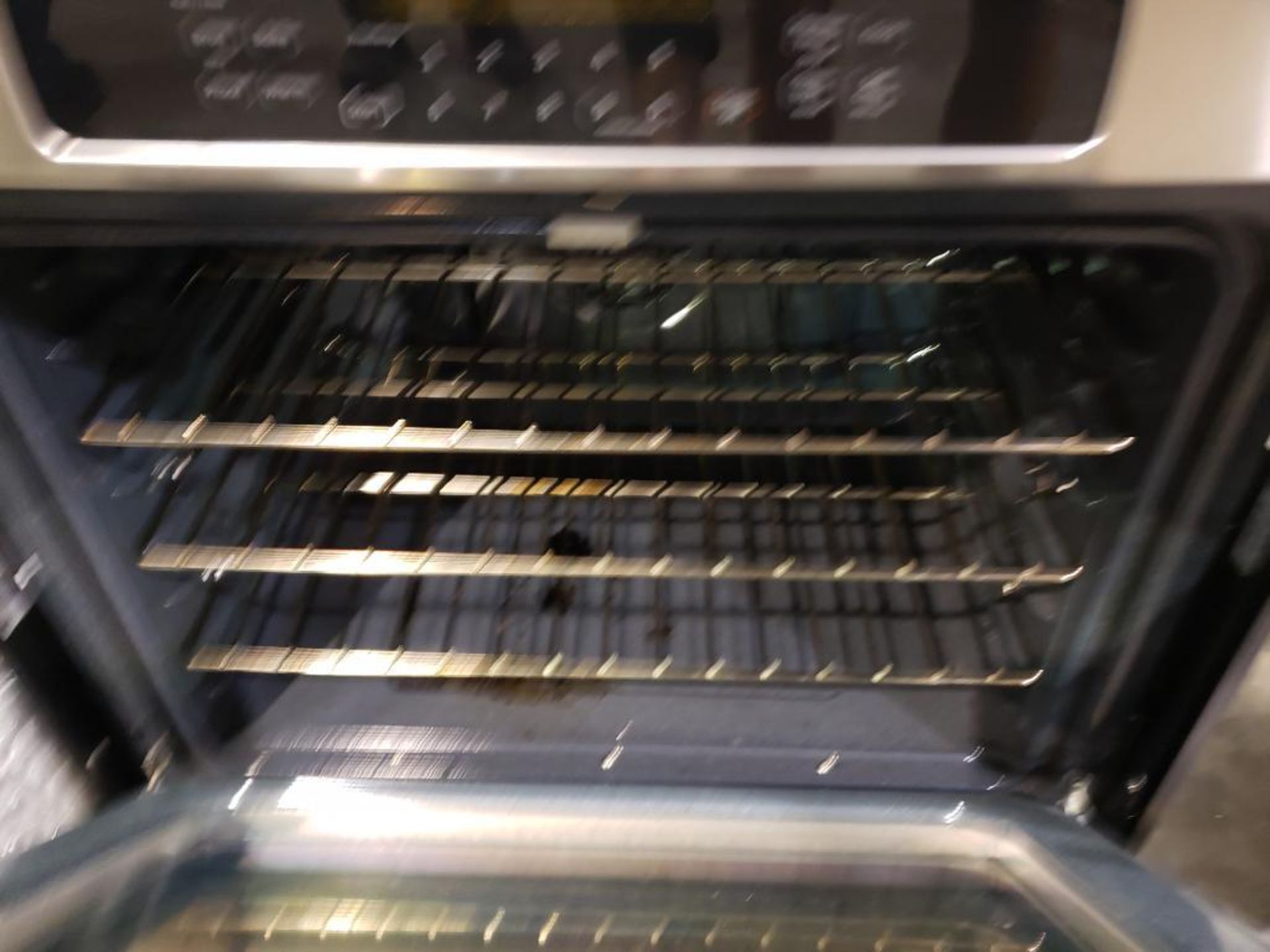 GE oven, Model J TP70S P2SS, SN FA6 055532Q - Image 3 of 7