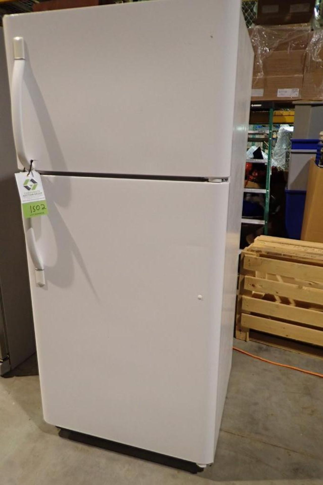 Frigidaire fridge/freezer combo - Image 2 of 5