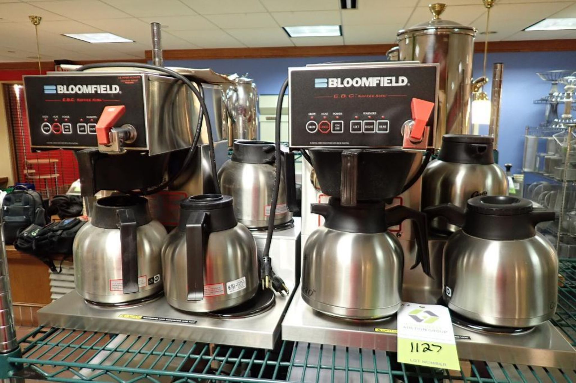 Bloomfield coffee maker with 2 coffee pots