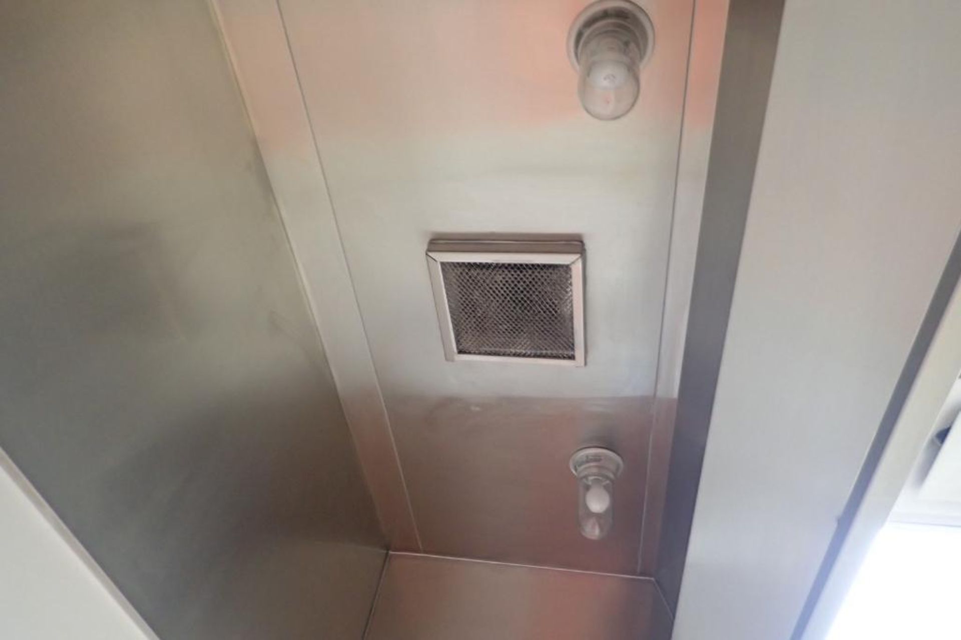 Captive Aire SS exhaust hood - Image 2 of 3