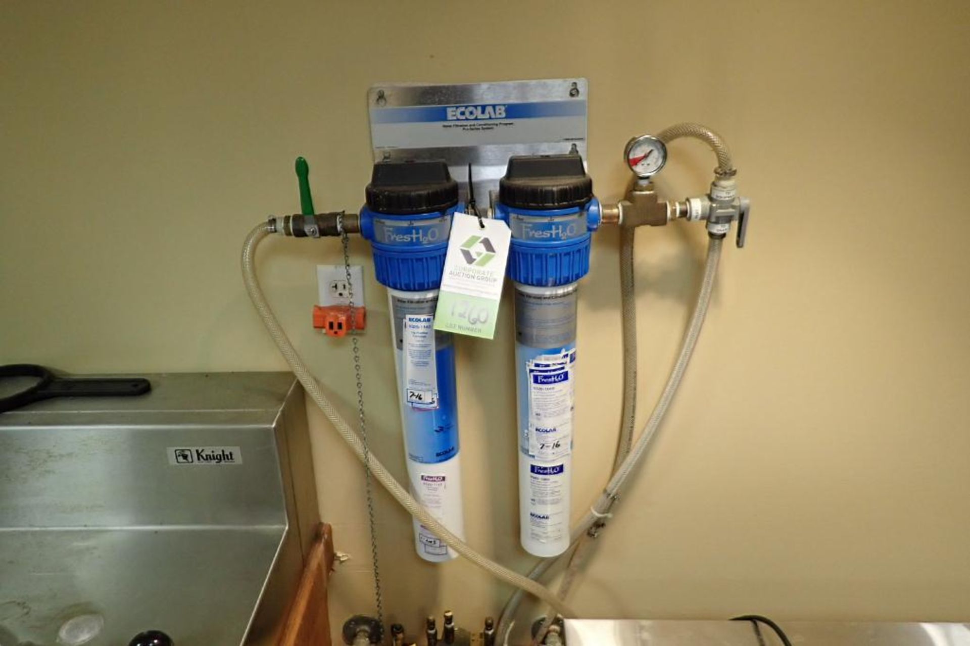 Ecolab water filtration and conditioning pro series system