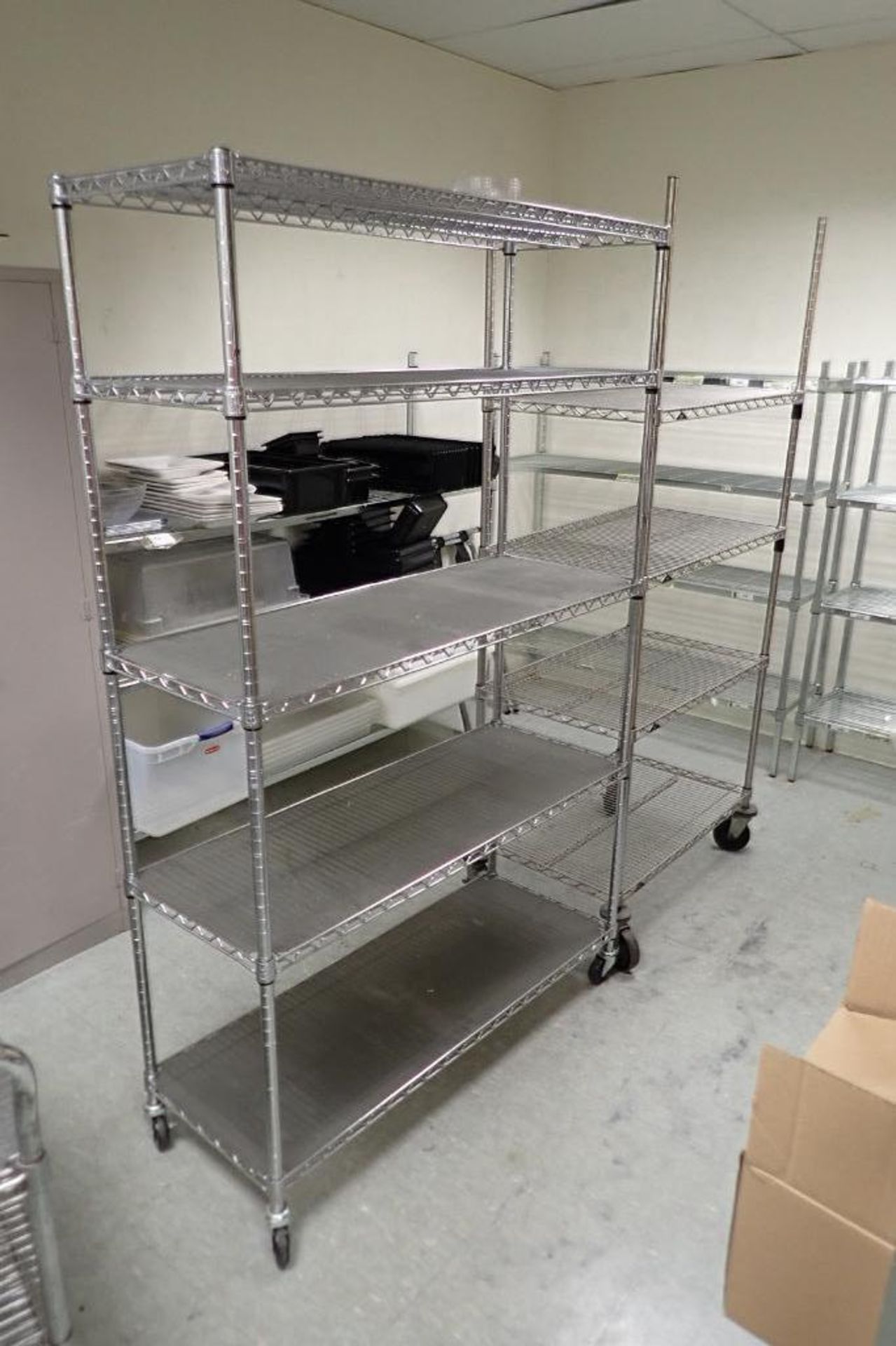 Wire metro rack on casters - Image 4 of 4