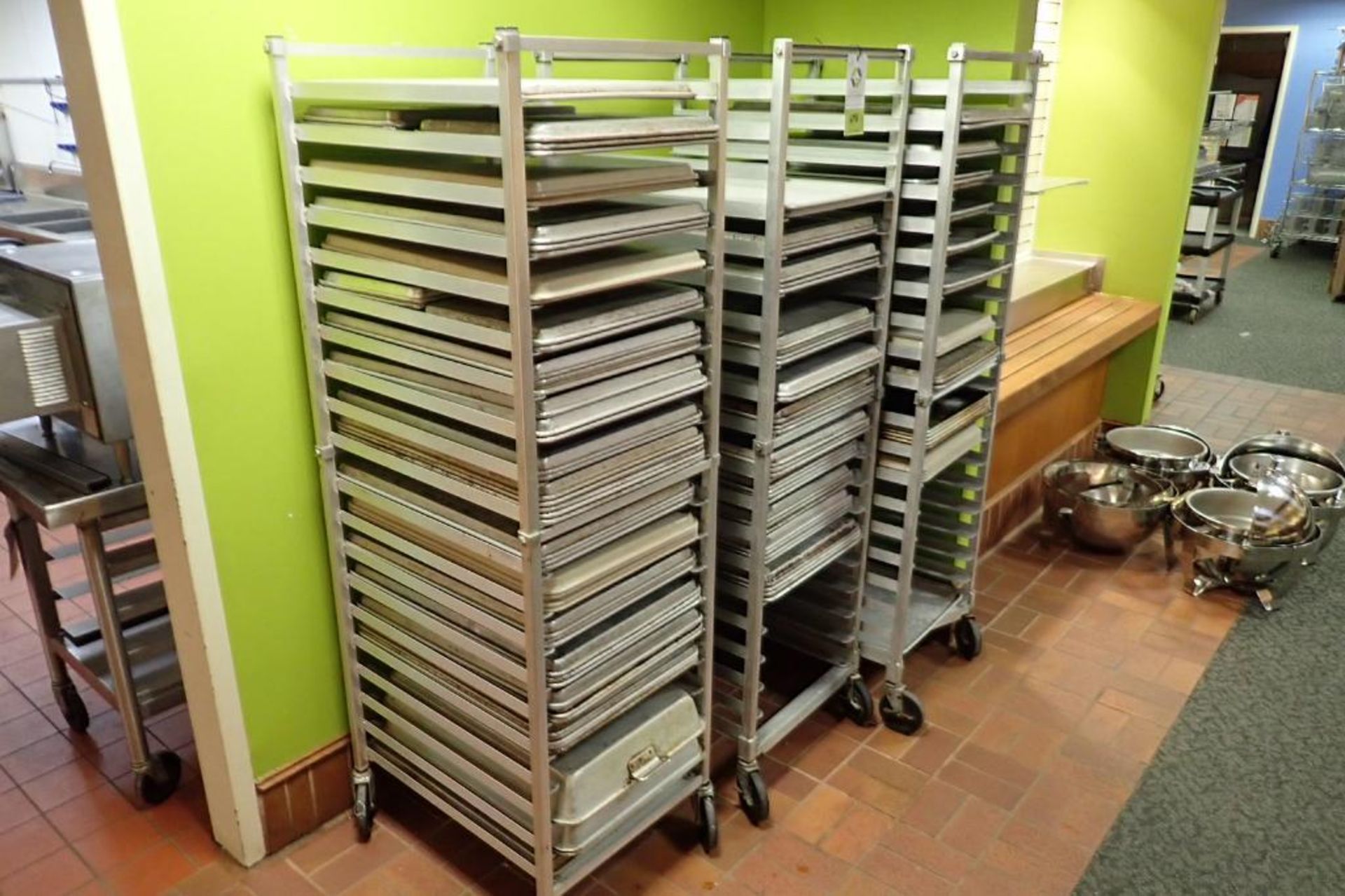 Aluminum bakery racks with bakery pans - Image 2 of 3