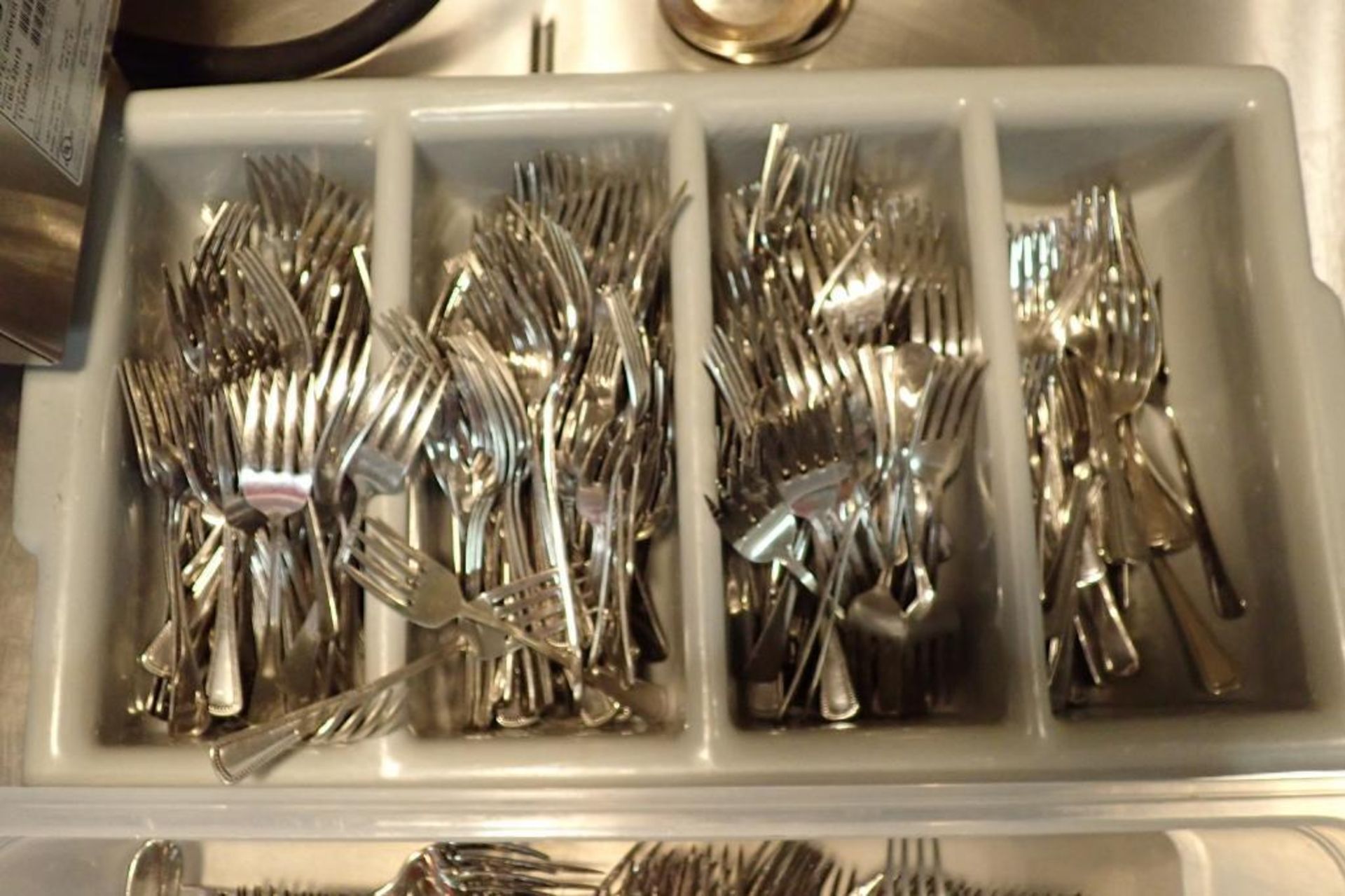 2 containers of dinnerware forks - Image 3 of 3