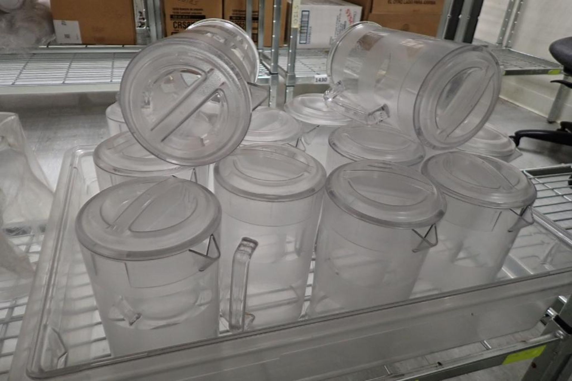 Assorted plastic beverage dispensers and pour pots - Image 3 of 4