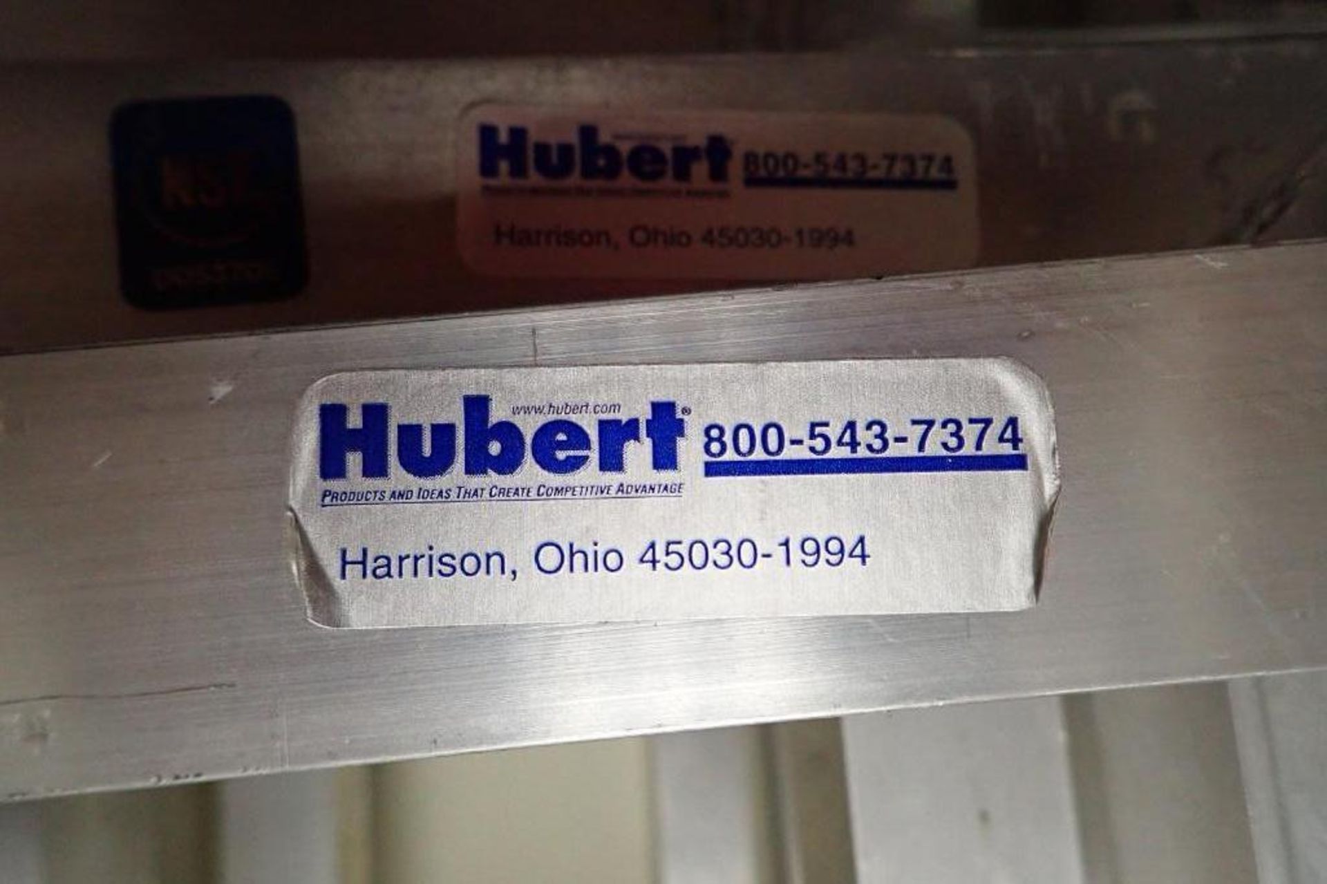 Hubert aluminum rack - Image 3 of 3