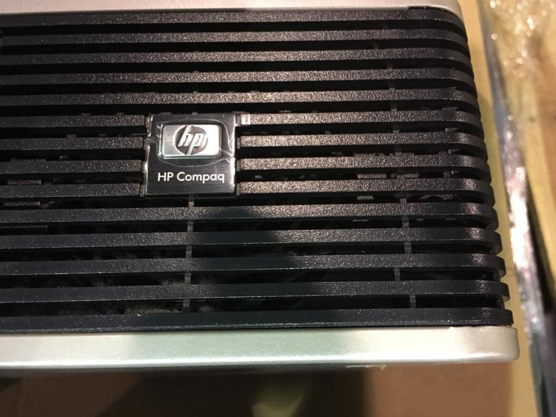 HP Compaq computer with monitor {Located in Omaha, NE} - Bild 2 aus 5