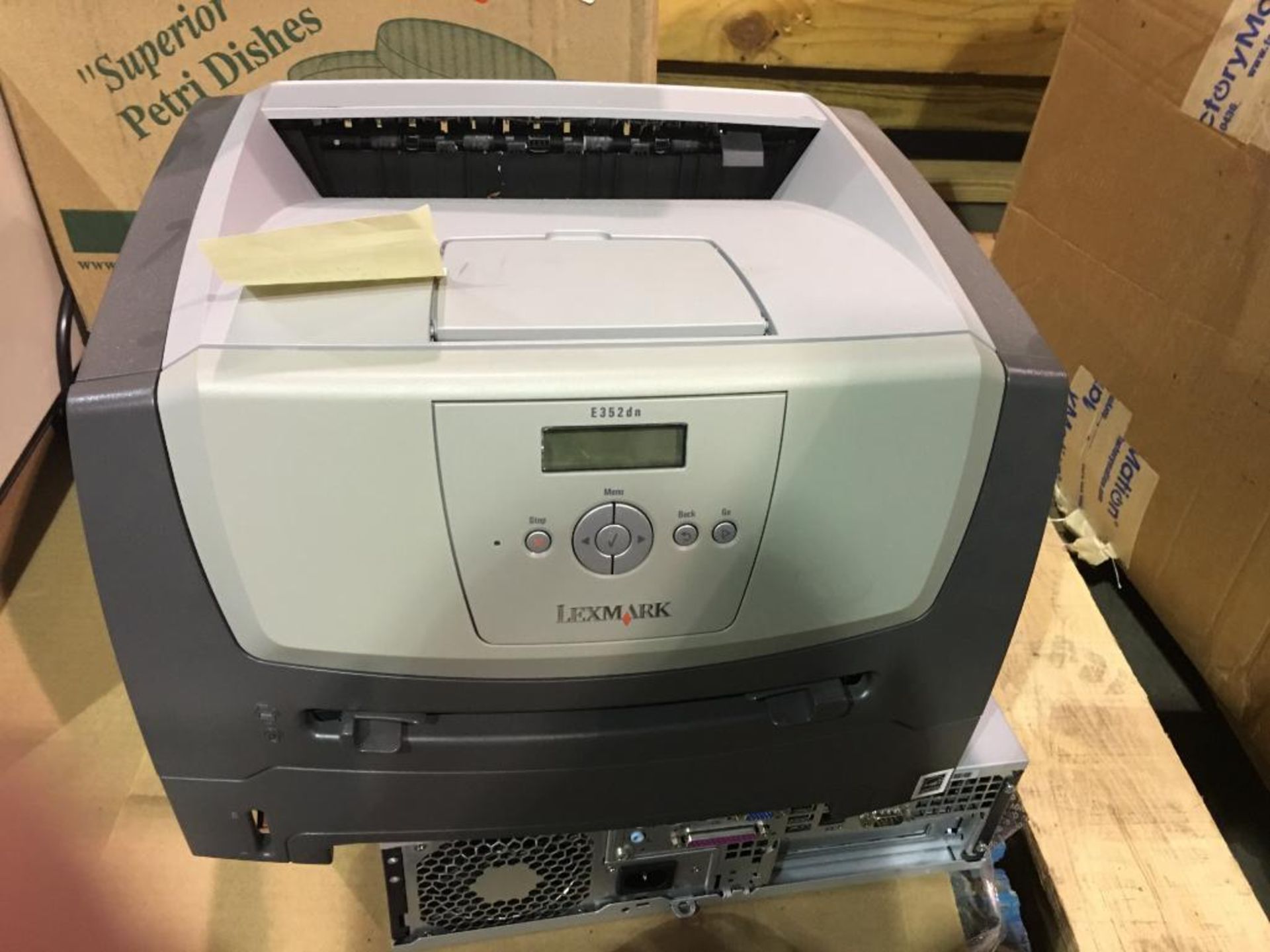 Lexmark laser printer {Located in Omaha, NE} - Bild 2 aus 3