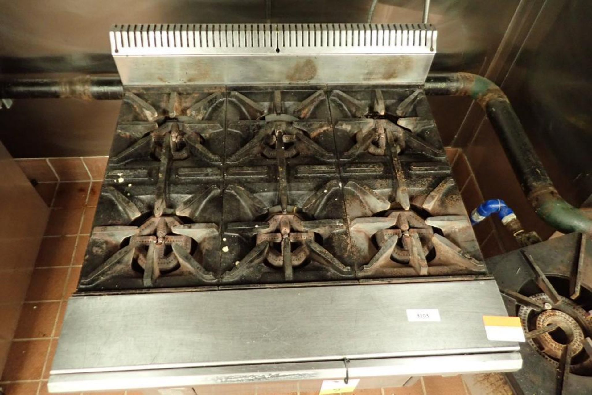 US Range six burner standard oven, Model C836-6, natural gas, 36 in. wide x 39 in. deep x 41 in. tal - Image 2 of 4