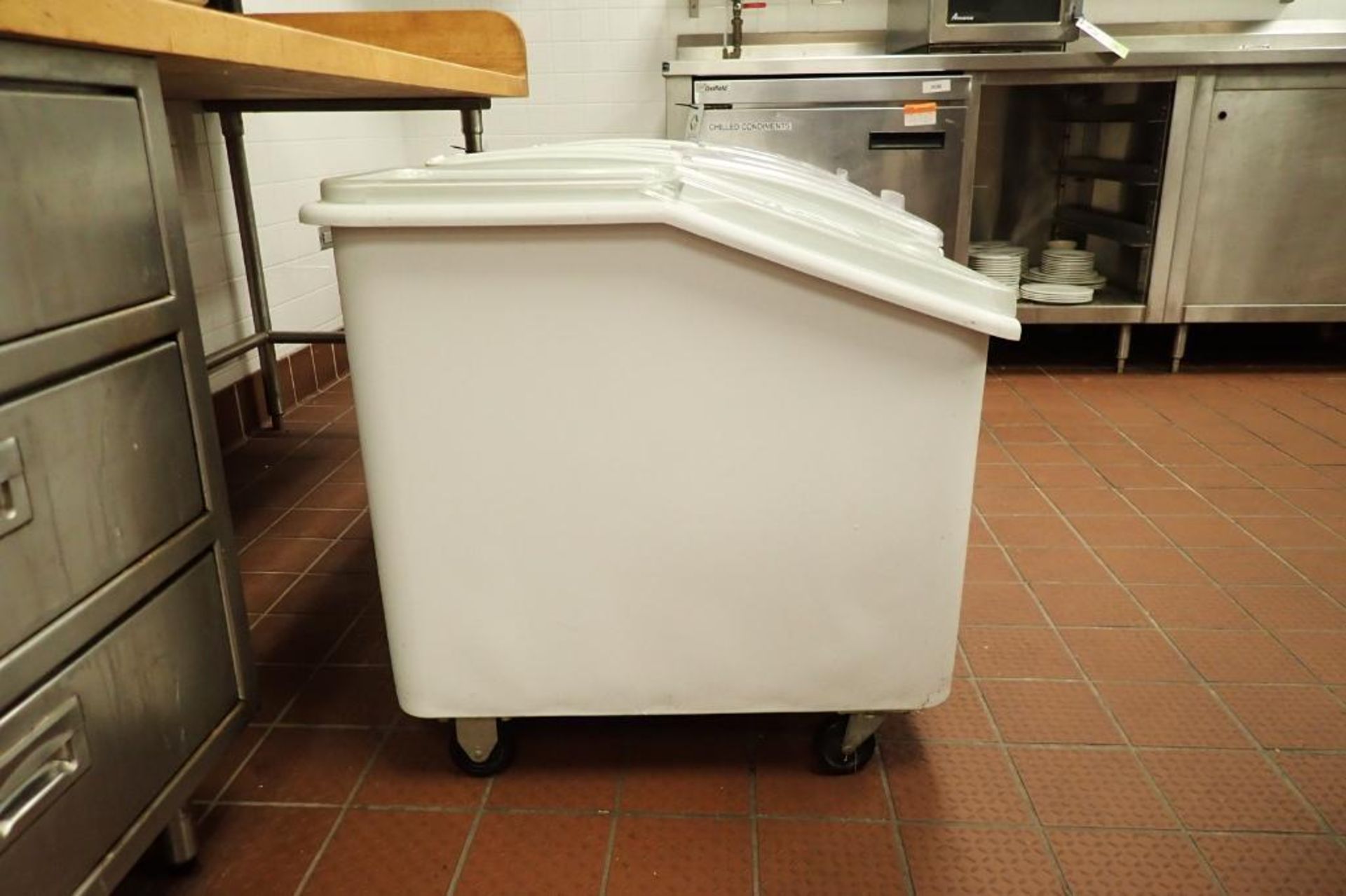 Rubbermaid plastic ingredient bins, 30 in. long x 15 in. wide x 28 in. tall, on casters - Image 3 of 4