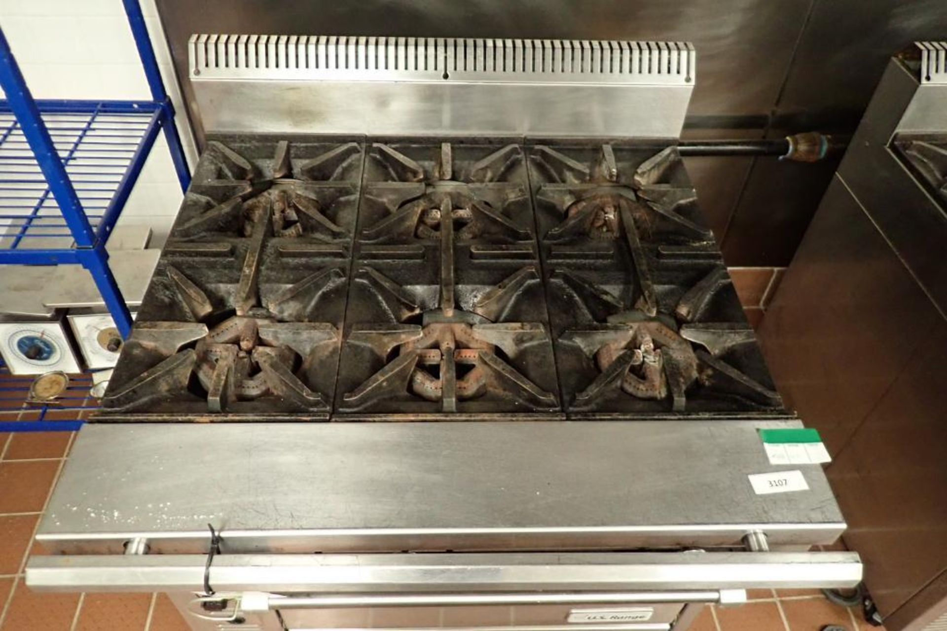 US Range six burner standard oven, Model C836-6, natural gas, 36 in. wide x 39 in. deep x 41 in. tal - Image 2 of 4