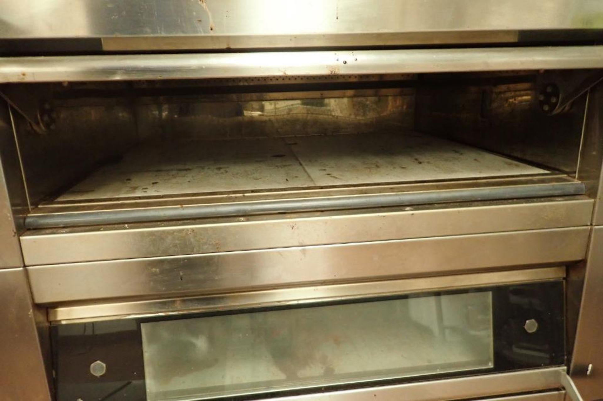 Doyon SM 3 tier oven, Model 2T3, SN 104599, 208 volt, 3 phase, 54 in. wide x 39 in. deep x 73 in. ta - Image 4 of 7