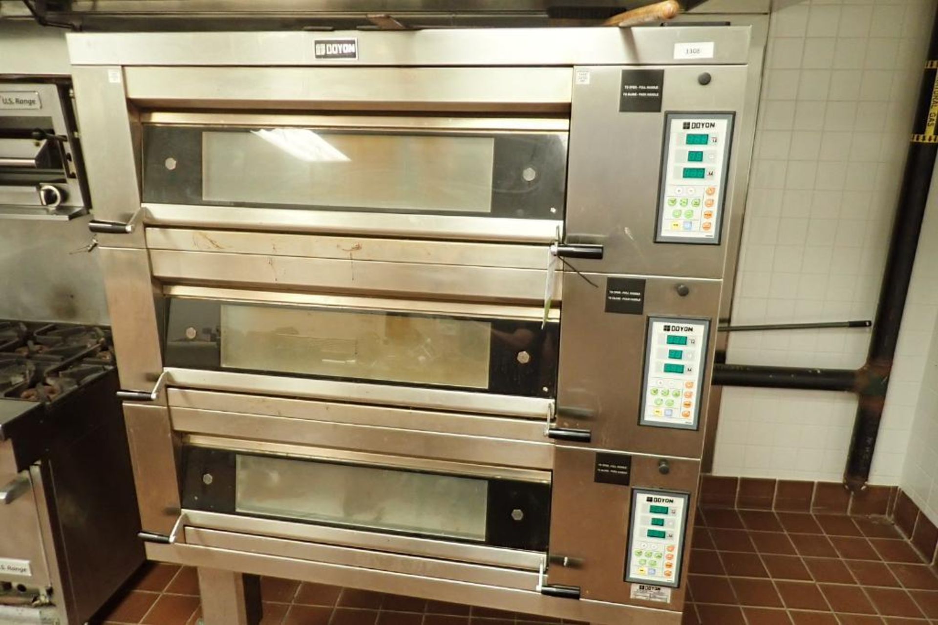 Doyon SM 3 tier oven, Model 2T3, SN 104599, 208 volt, 3 phase, 54 in. wide x 39 in. deep x 73 in. ta - Image 7 of 7