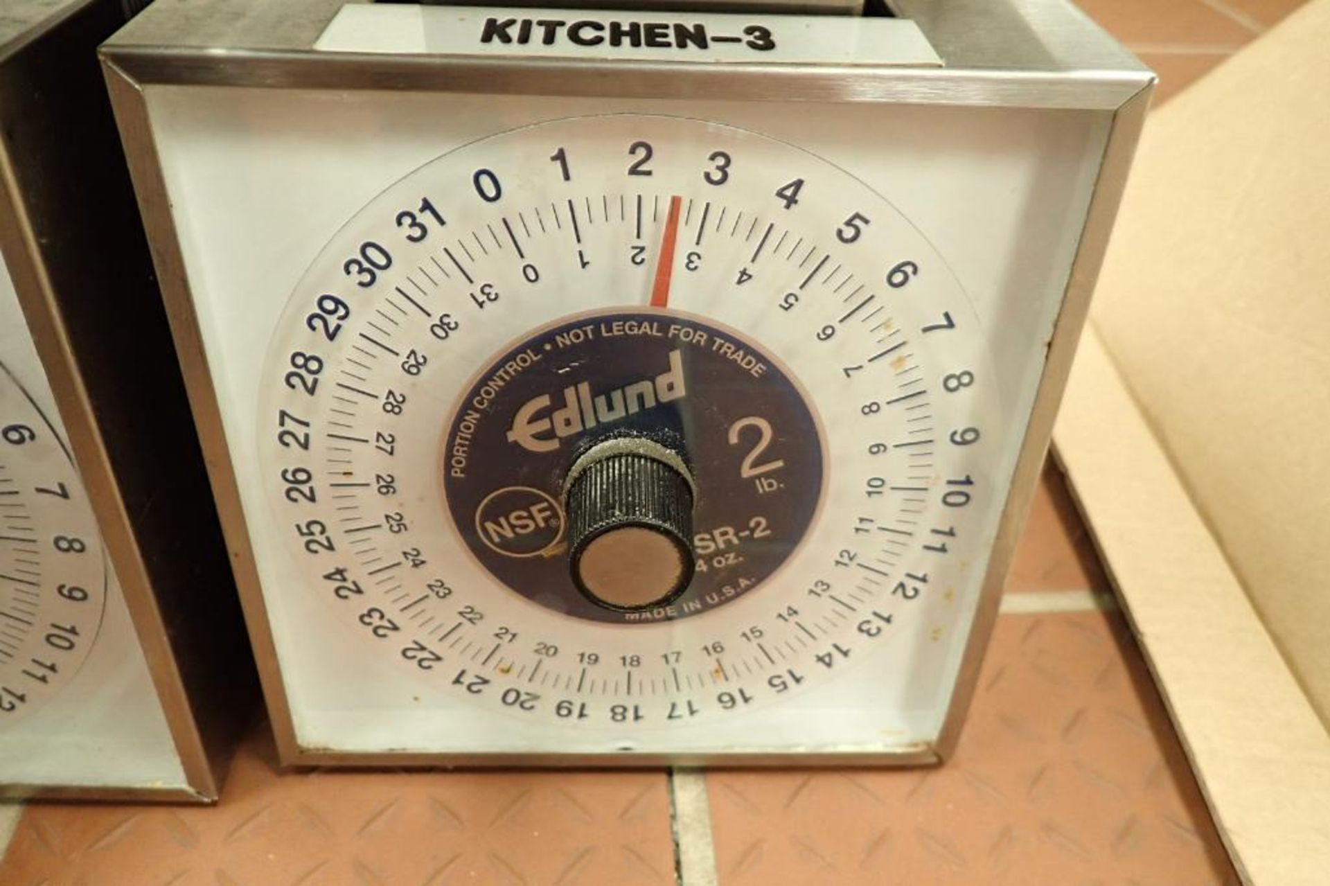 Edlund 2 lb. mechanical scales - Image 2 of 3